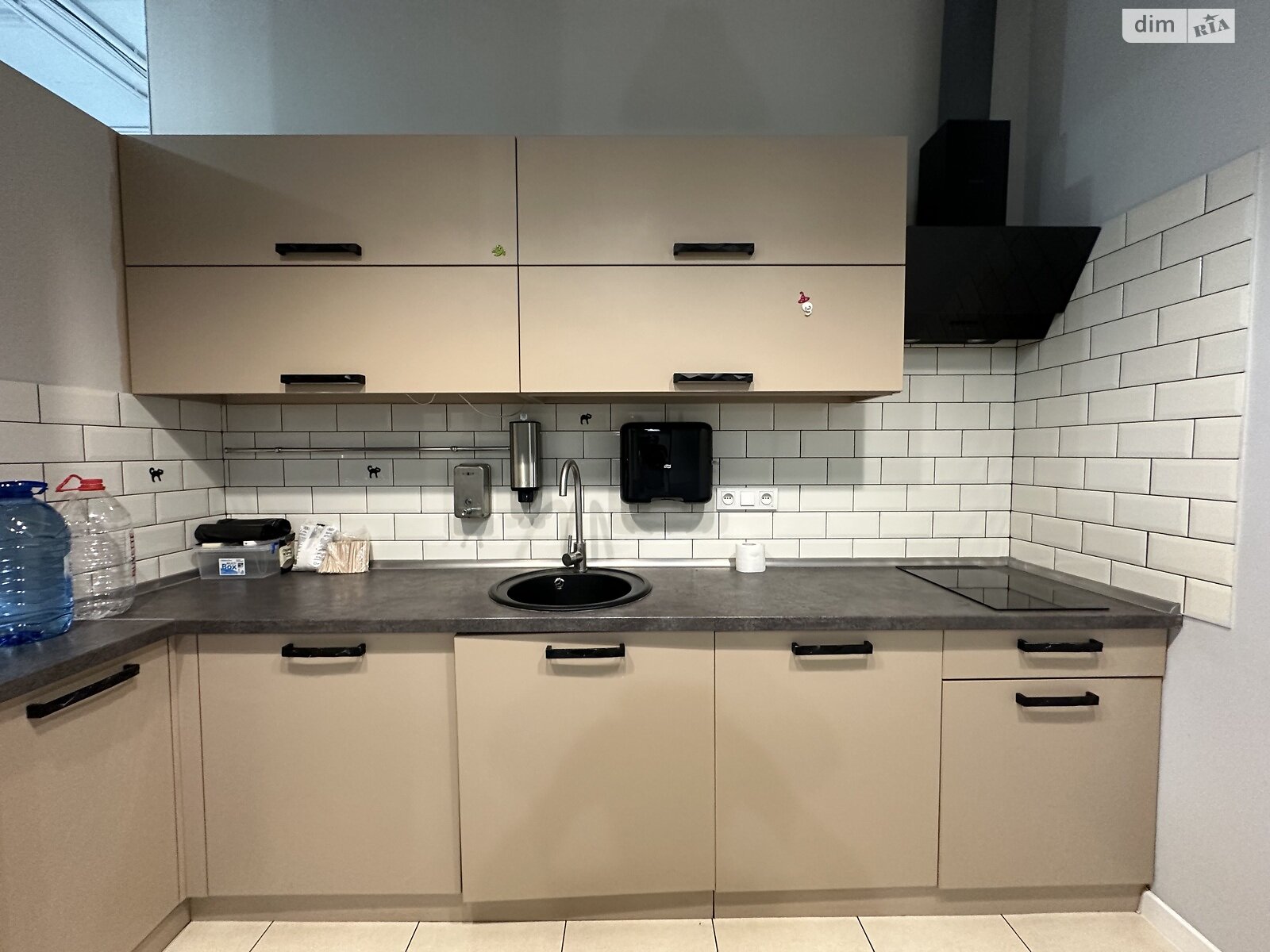 Оренда офісного приміщення в Одесі, Віце-адмірала Жукова провулок 17/19, приміщень - 3, поверх - 2 фото 1