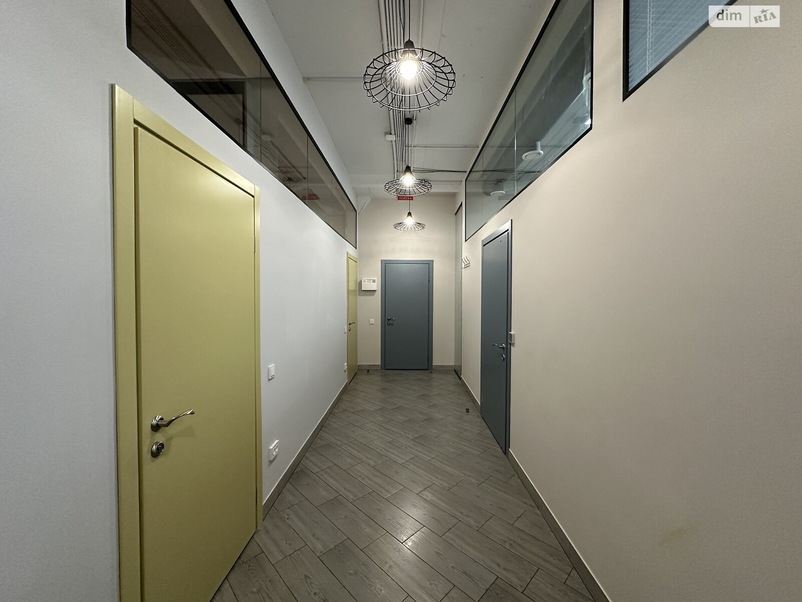 Оренда офісного приміщення в Одесі, Віце-адмірала Жукова провулок 17/19, приміщень - 3, поверх - 2 фото 1