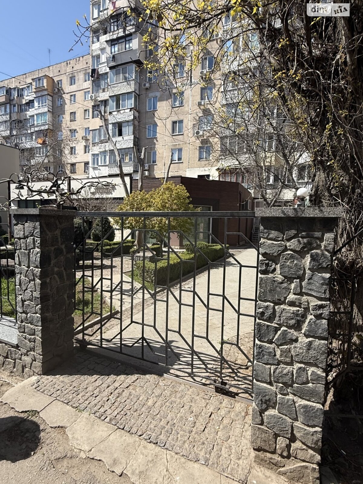 Аренда офисного помещения в Одессе, Академика Королева улица 92, помещений -, этаж - 1 фото 1 Аренда офисного помещения в Одессе, Академика Королева улица 92, помещений -, этаж - 1 фото 1