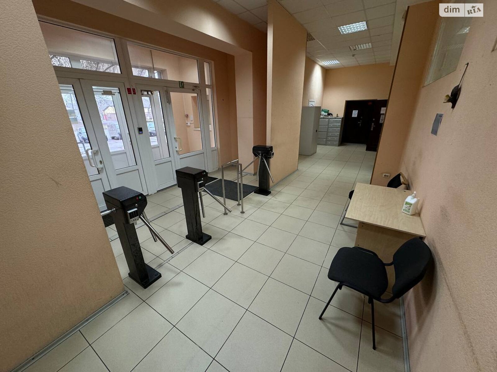 Аренда офисного помещения в Полтаве, Коллективная улица, помещений - 10, этаж - 1 фото 1 Аренда офисного помещения в Полтаве, Коллективная улица, помещений - 10, этаж - 1 фото 1