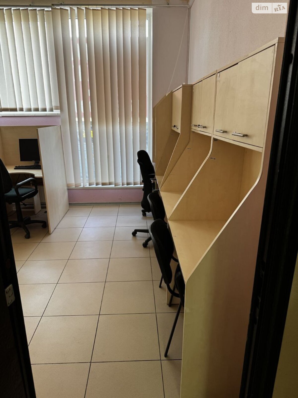 Оренда офісного приміщення в Полтаві, Колективна вулиця 10, приміщень - 42, поверх - 1 фото 1