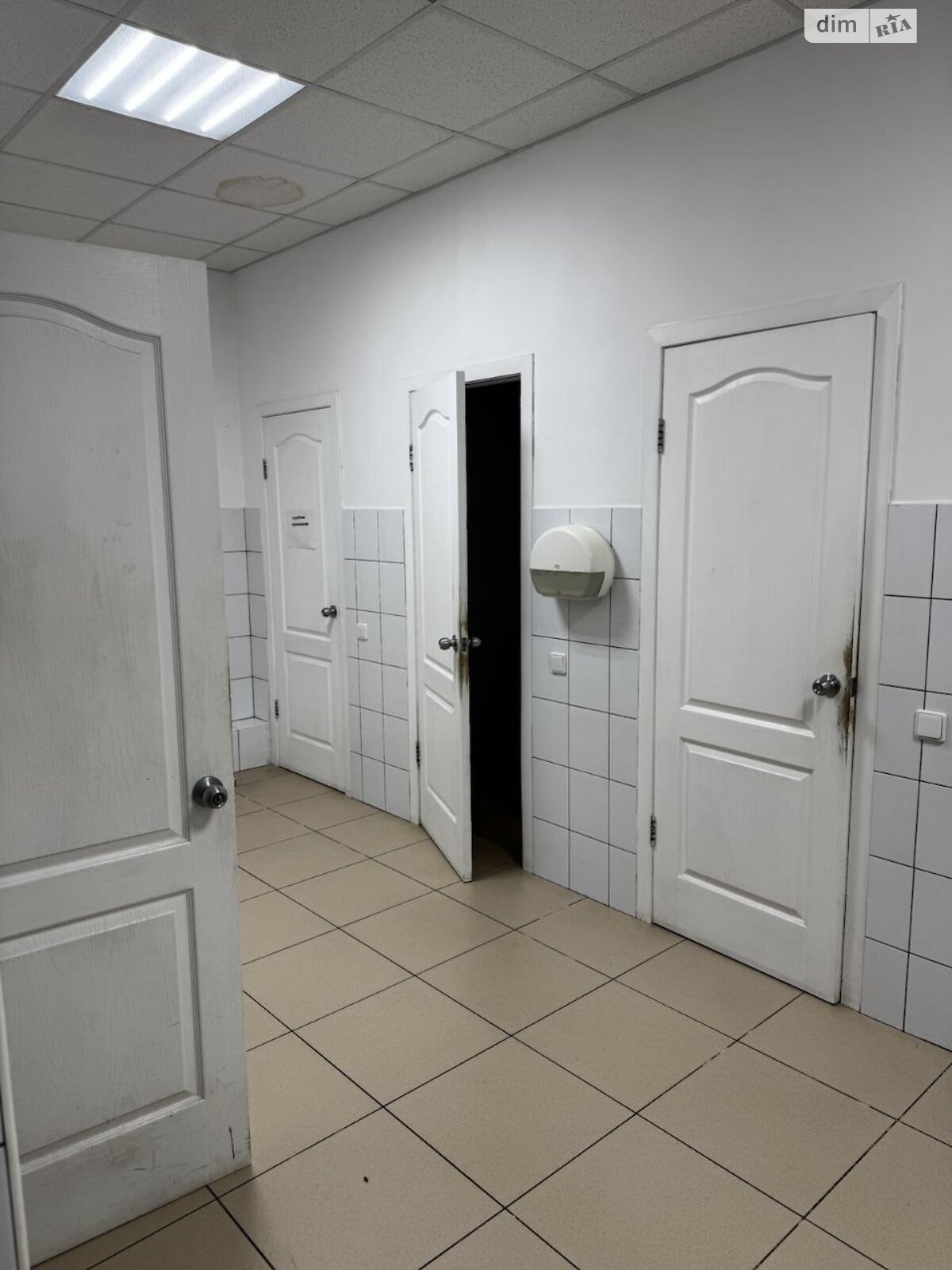 Оренда офісного приміщення в Полтаві, Колективна вулиця 10, приміщень - 42, поверх - 1 фото 1