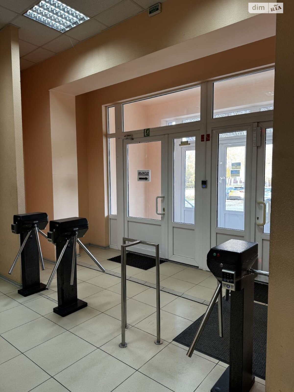 Оренда офісного приміщення в Полтаві, Колективна вулиця 10, приміщень - 42, поверх - 1 фото 1