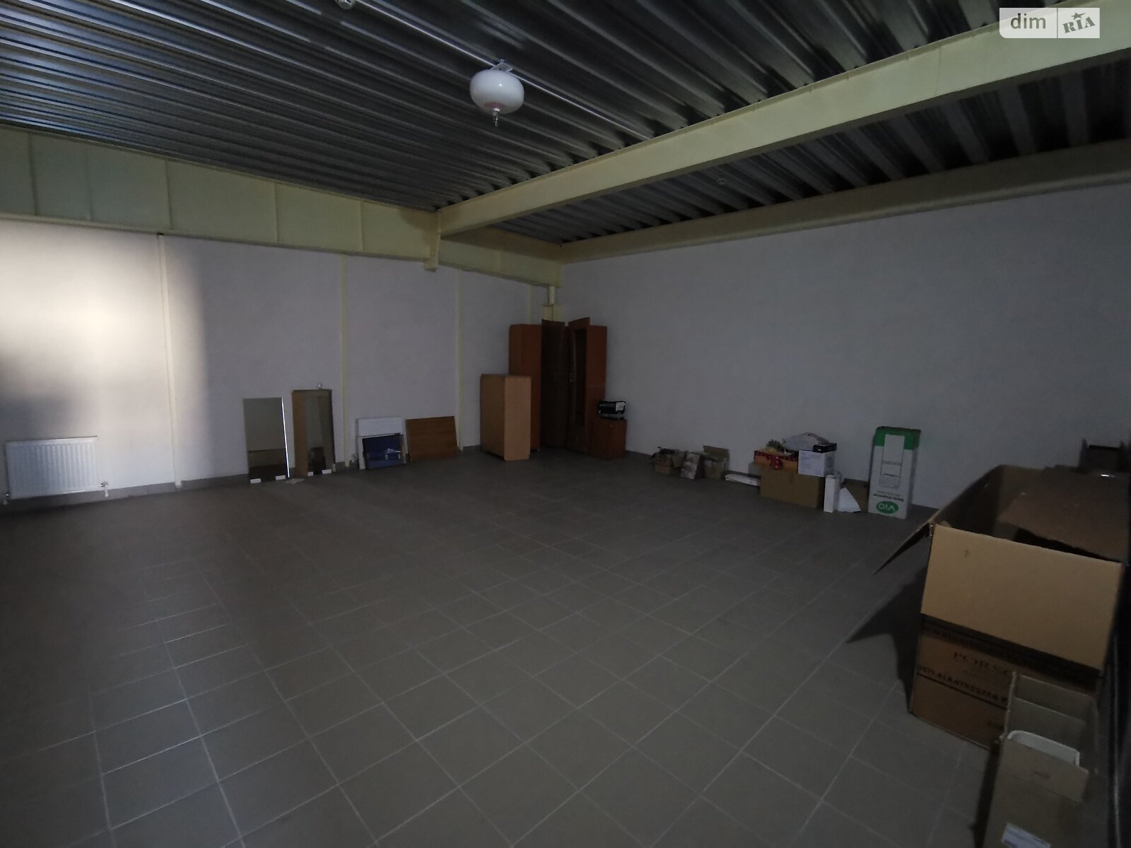 Аренда офисного помещения в Рованцах, Рованці, помещений -, этаж - 1 фото 1