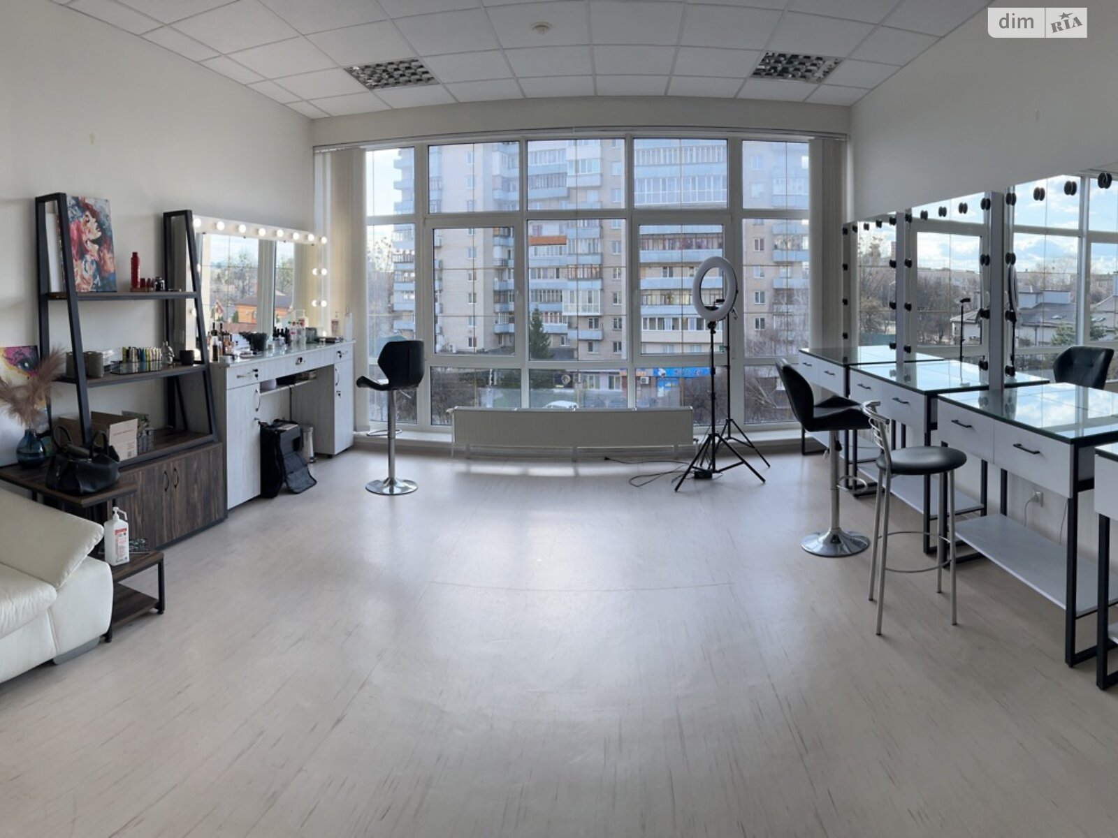 Аренда офисного помещения в Ровно, Грушевского Академика улица 77, помещений - 1, этаж - 4 фото 1