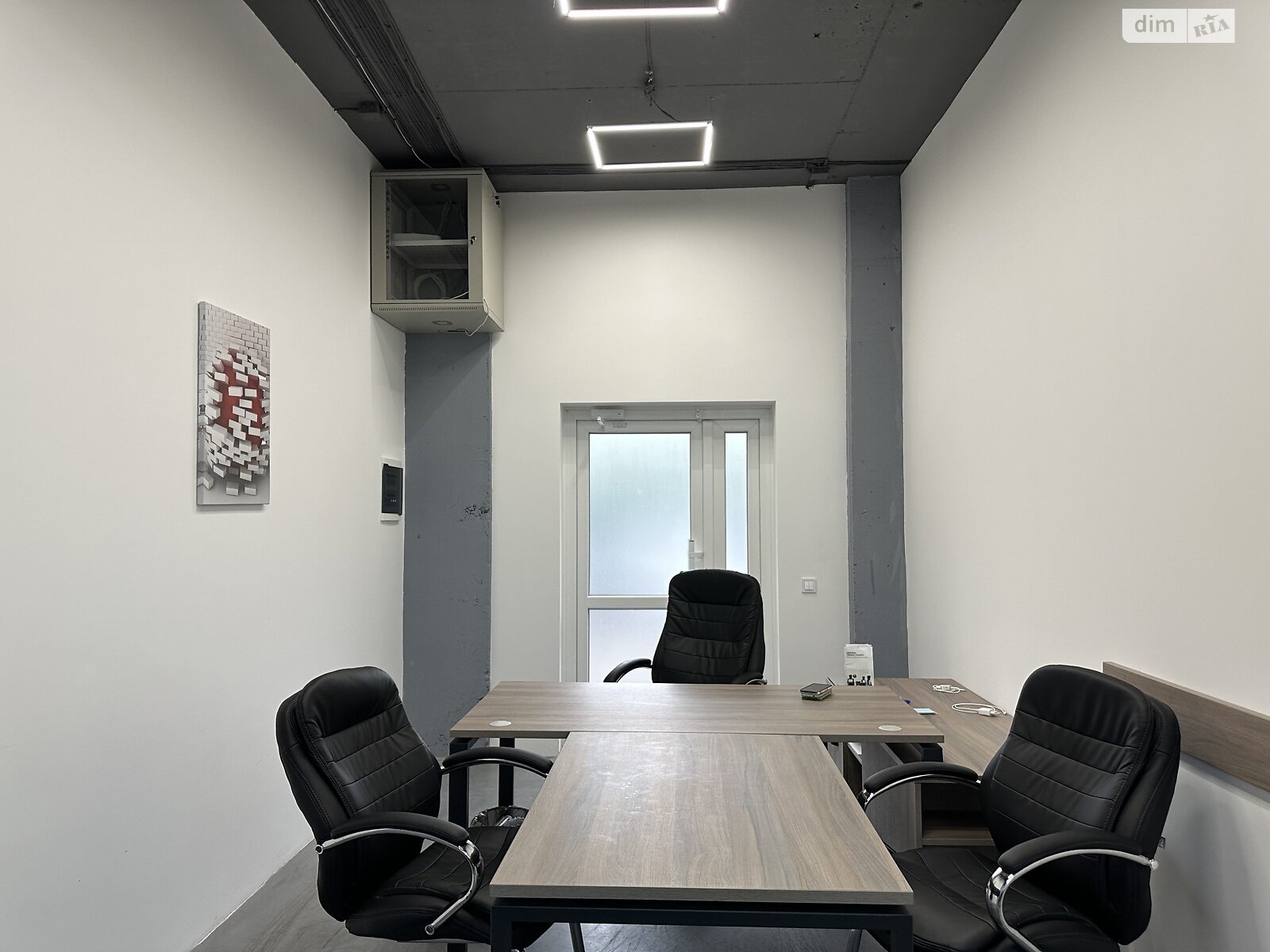 Аренда офисного помещения в Ровно, Савура Клима улица, помещений - 3, этаж - 1 фото 1 Аренда офисного помещения в Ровно, Савура Клима улица, помещений - 3, этаж - 1 фото 1