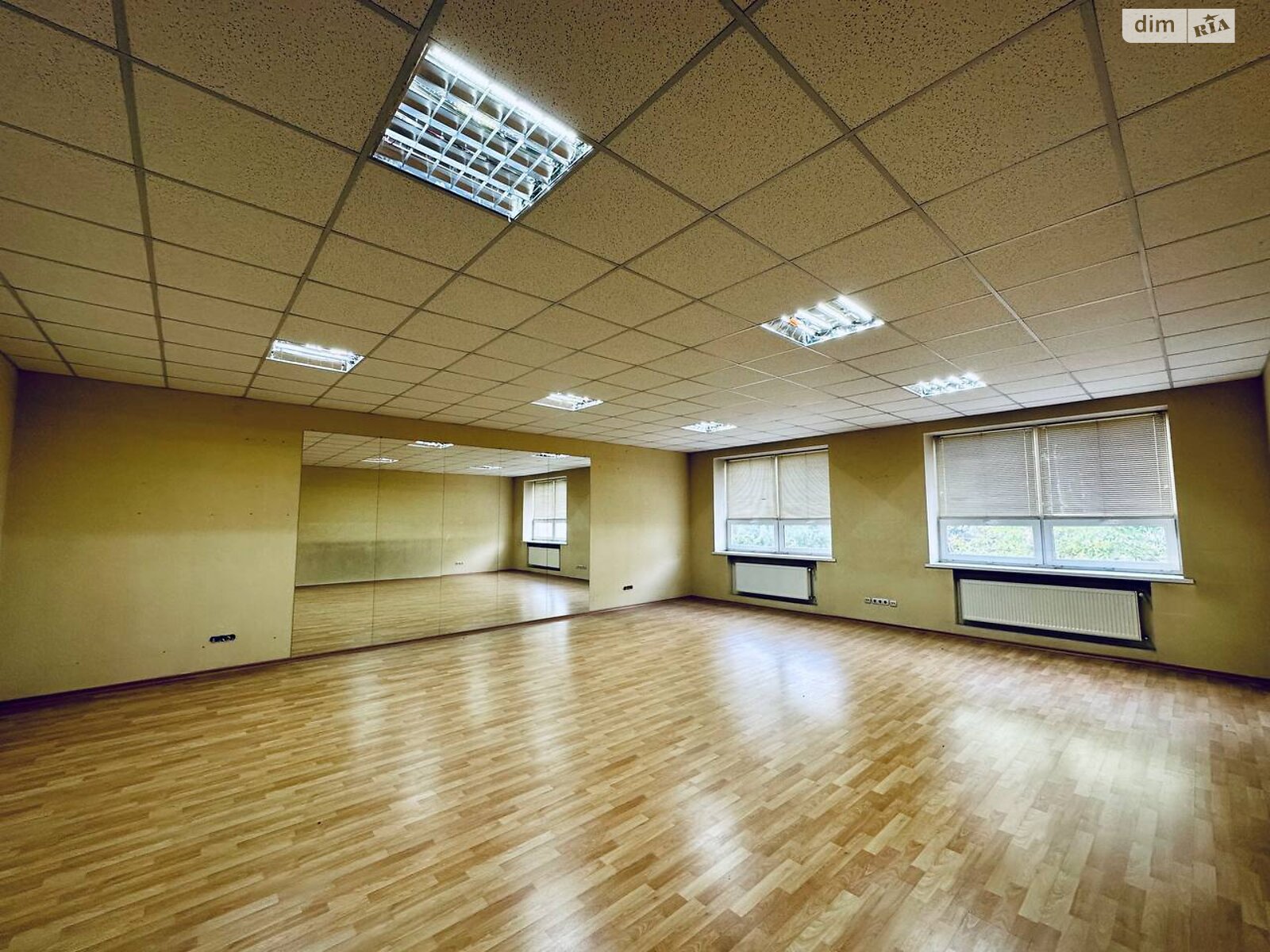Аренда офисного помещения в Ровно, Меловая улица, помещений - 1, этаж - 3 фото 1