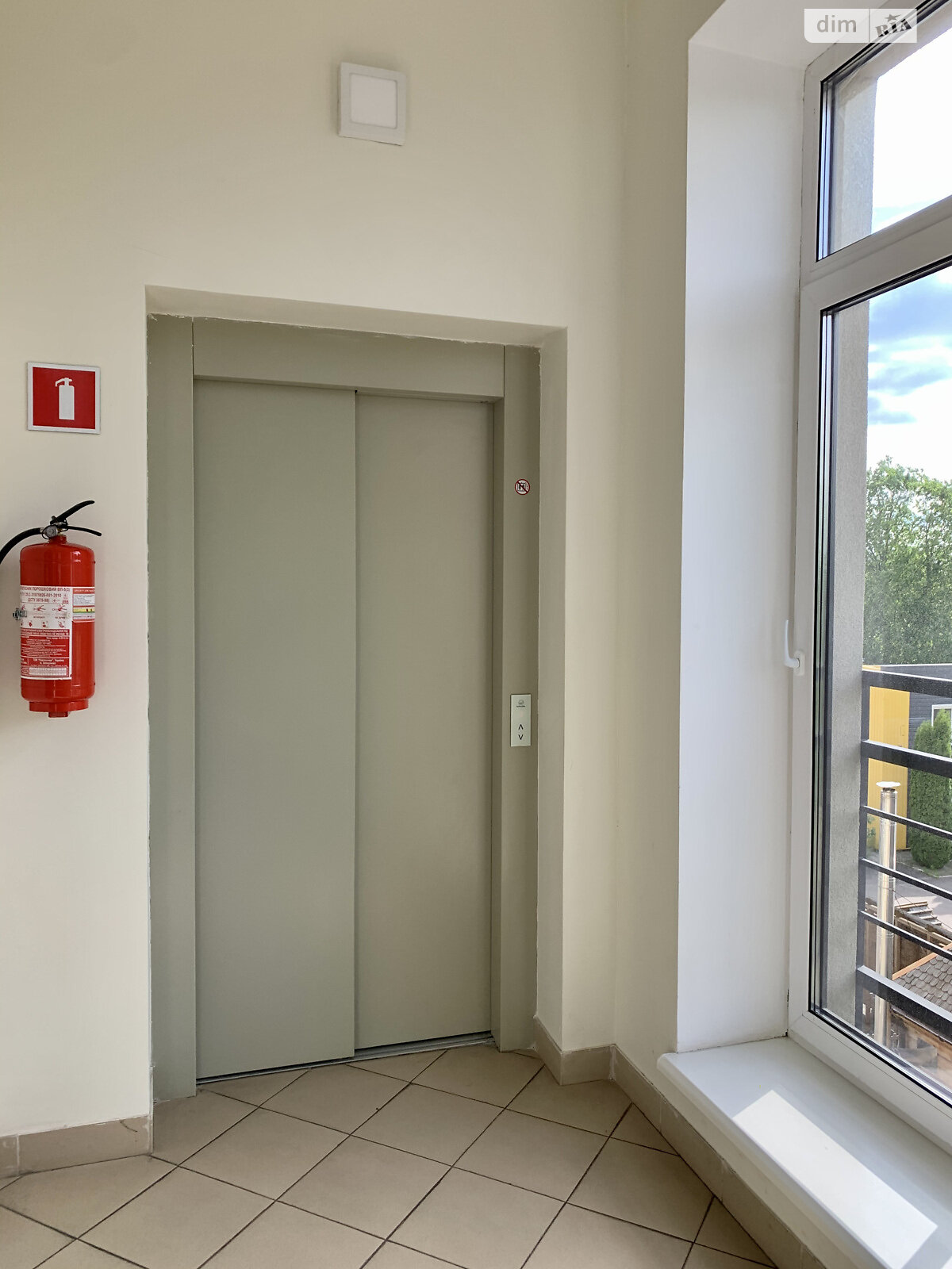 Аренда офисного помещения в Ровно, Владимира Стельмаха (Курчатова) улица 18, помещений -, этаж - 2 фото 1 Аренда офисного помещения в Ровно, Владимира Стельмаха (Курчатова) улица 18, помещений -, этаж - 2 фото 1