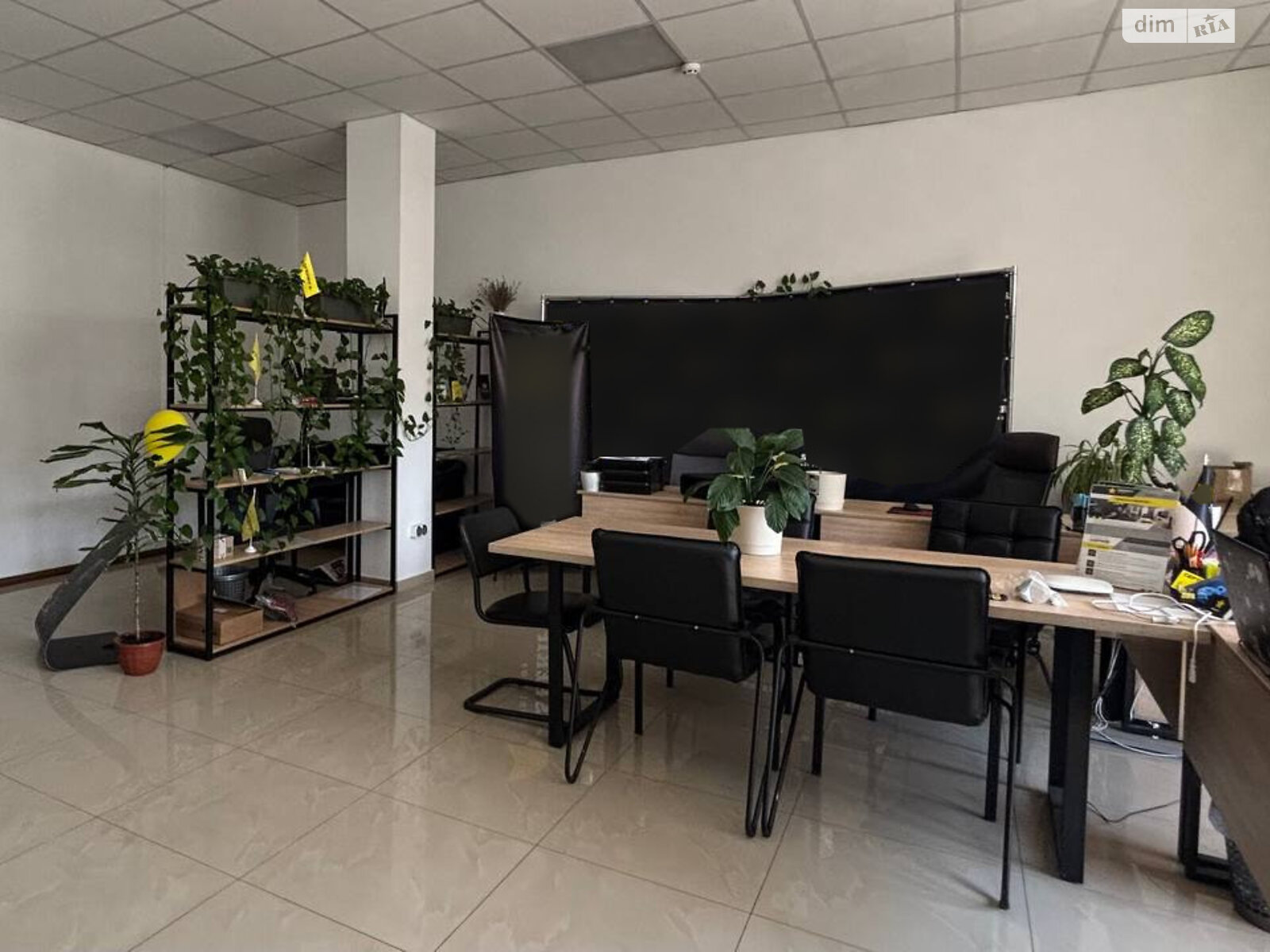 Аренда офисного помещения в Ровно, Владимира Стельмаха (Курчатова) улица 18, помещений -, этаж - 2 фото 1 Аренда офисного помещения в Ровно, Владимира Стельмаха (Курчатова) улица 18, помещений -, этаж - 2 фото 1