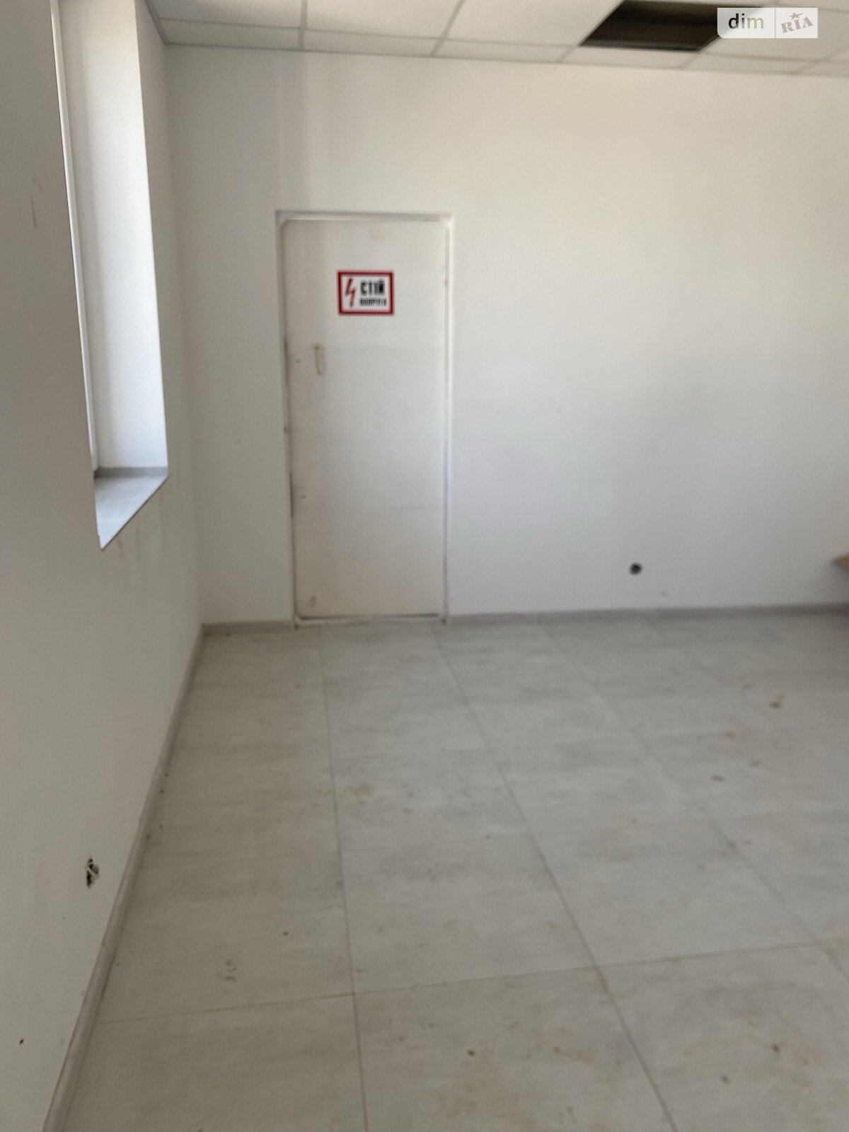 Аренда офисного помещения в Ровно, Независимости майдан, помещений -, этаж - 5 фото 1