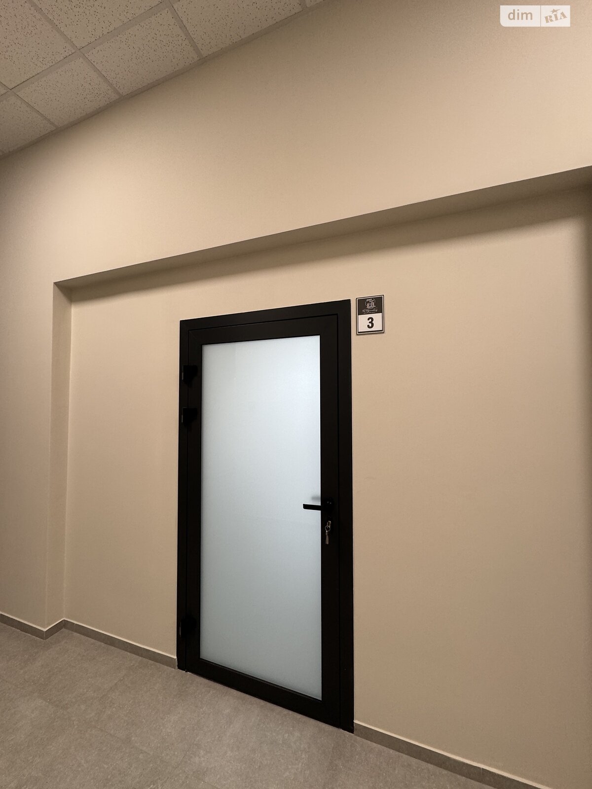 Аренда офисного помещения в Ровно, Студенческая улица 24, помещений - 1, этаж - 2 фото 1 Аренда офисного помещения в Ровно, Студенческая улица 24, помещений - 1, этаж - 2 фото 1