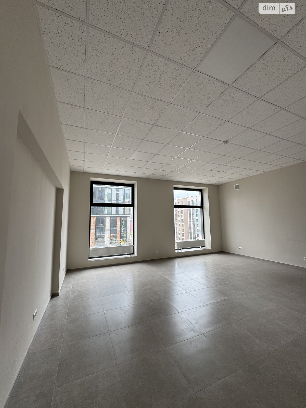 Аренда офисного помещения в Ровно, Студенческая улица 24, помещений - 1, этаж - 2 фото 1 Аренда офисного помещения в Ровно, Студенческая улица 24, помещений - 1, этаж - 2 фото 1