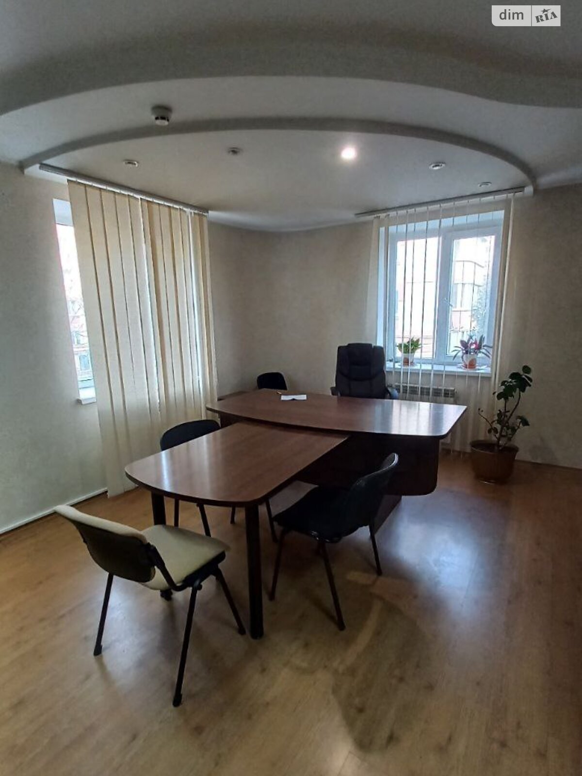 Аренда офисного помещения в Ровно, Казимира Любомирского (Лермонтова) улица, помещений - 1, этаж - 2 фото 1