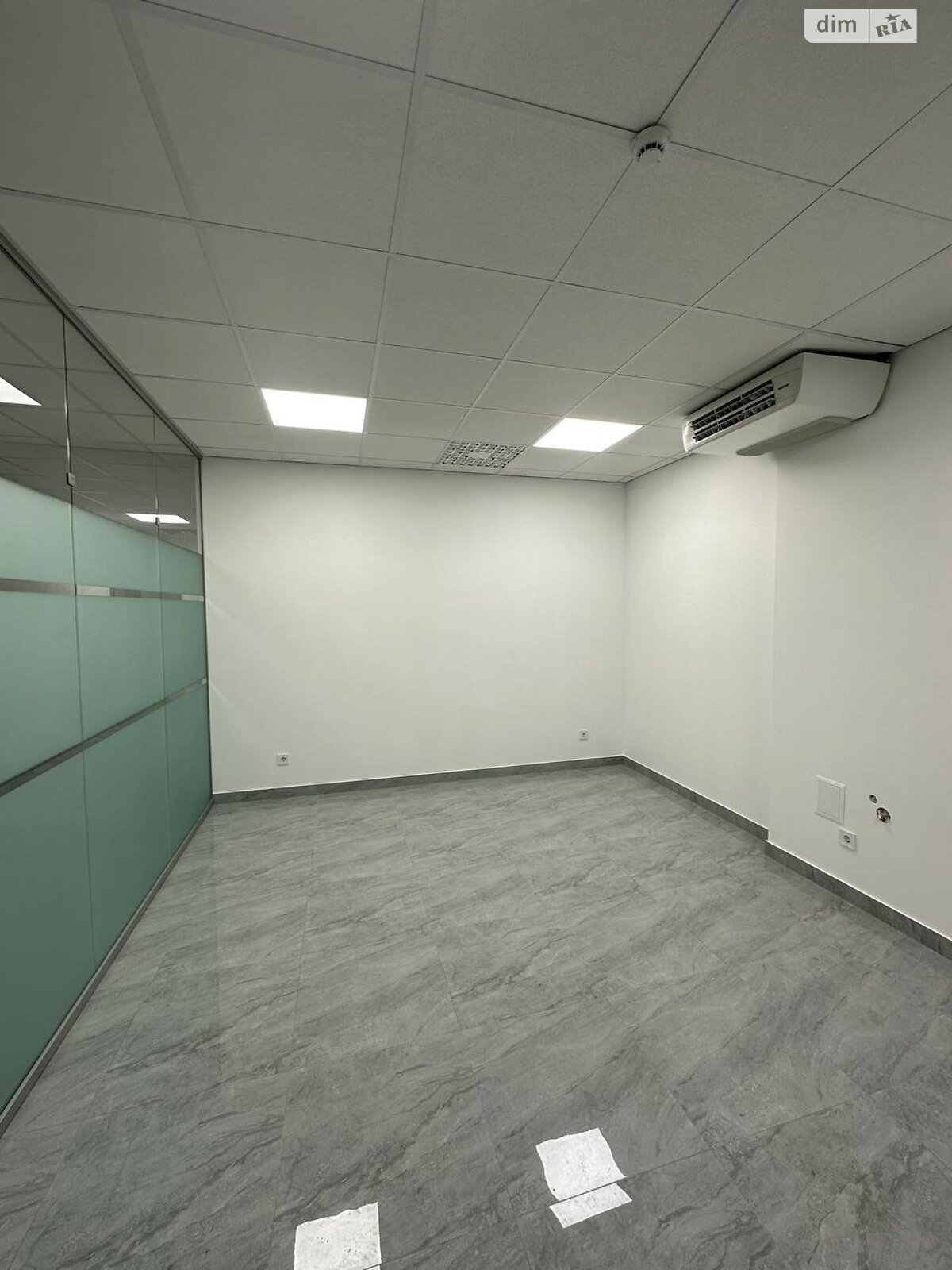 Аренда офисного помещения в Ровно, Шевченко улица, помещений - 1, этаж - 5 фото 1