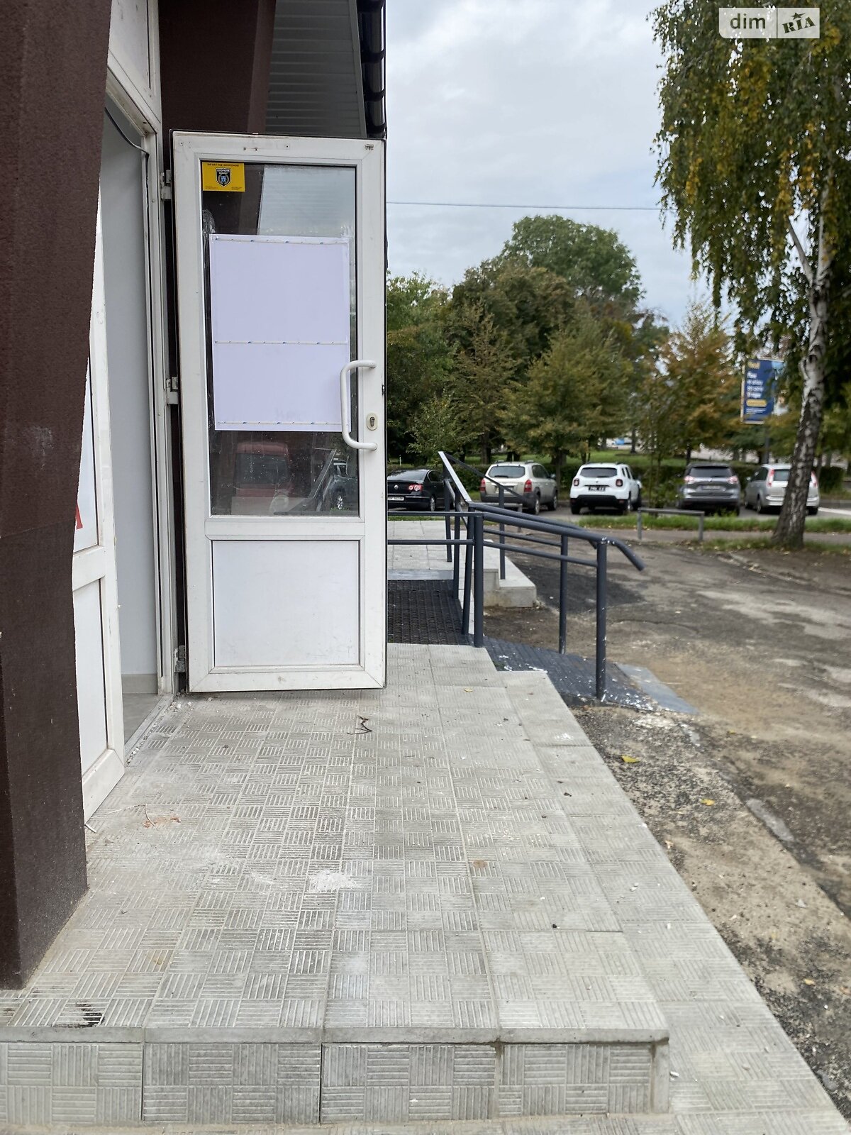 Аренда офисного помещения в Ровно, Тараса Давидюка (Набережная) улица, помещений - 1, этаж - 1 фото 1 Аренда офисного помещения в Ровно, Тараса Давидюка (Набережная) улица, помещений - 1, этаж - 1 фото 1