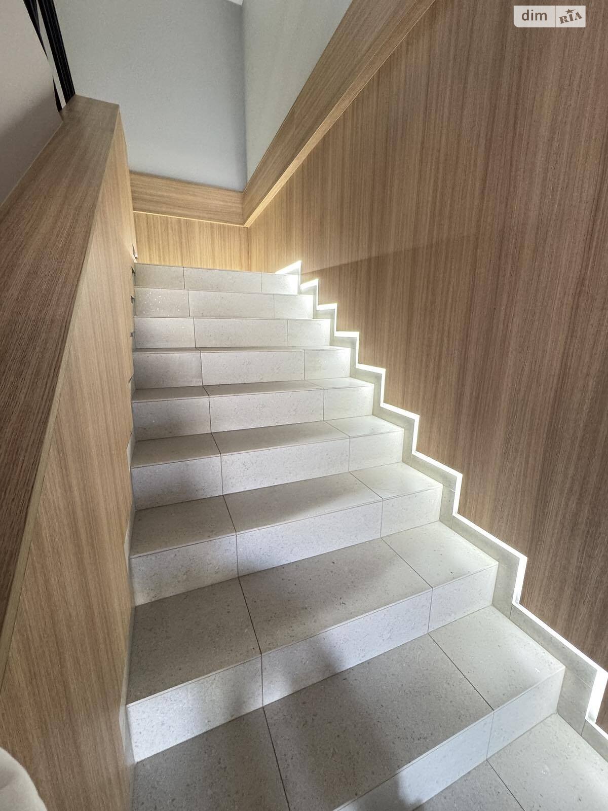 Аренда офисного помещения в Ровно, Млыновская улица 20В, помещений - 20, этаж - 2 фото 1