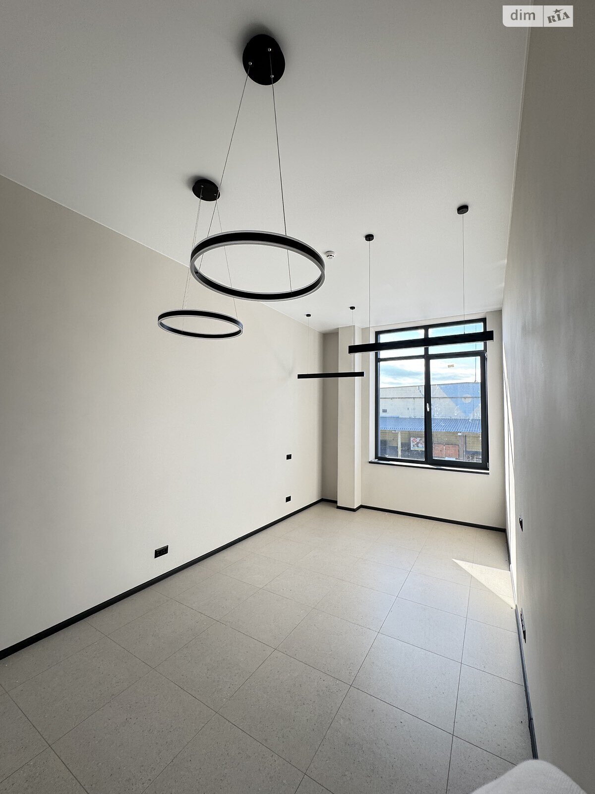 Аренда офисного помещения в Ровно, Млыновская улица 20В, помещений - 20, этаж - 2 фото 1