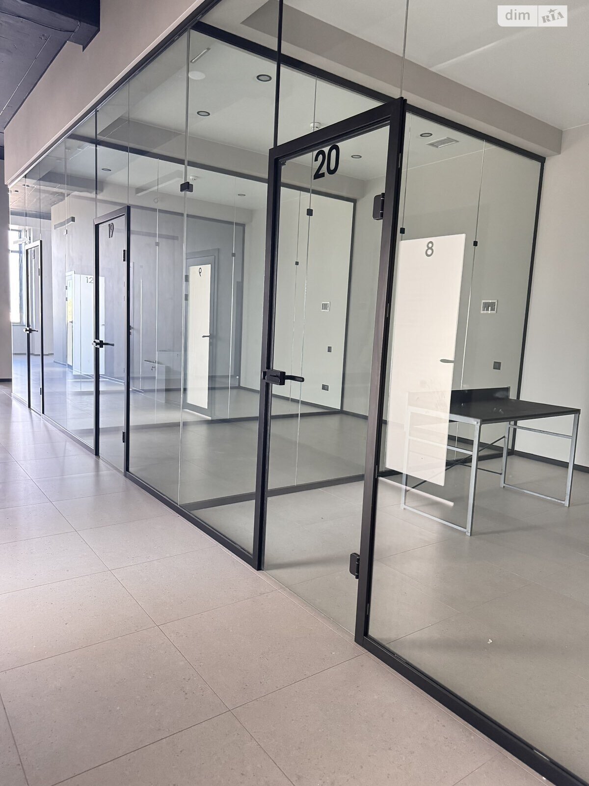 Аренда офисного помещения в Ровно, Млыновская улица 20В, помещений - 20, этаж - 2 фото 1