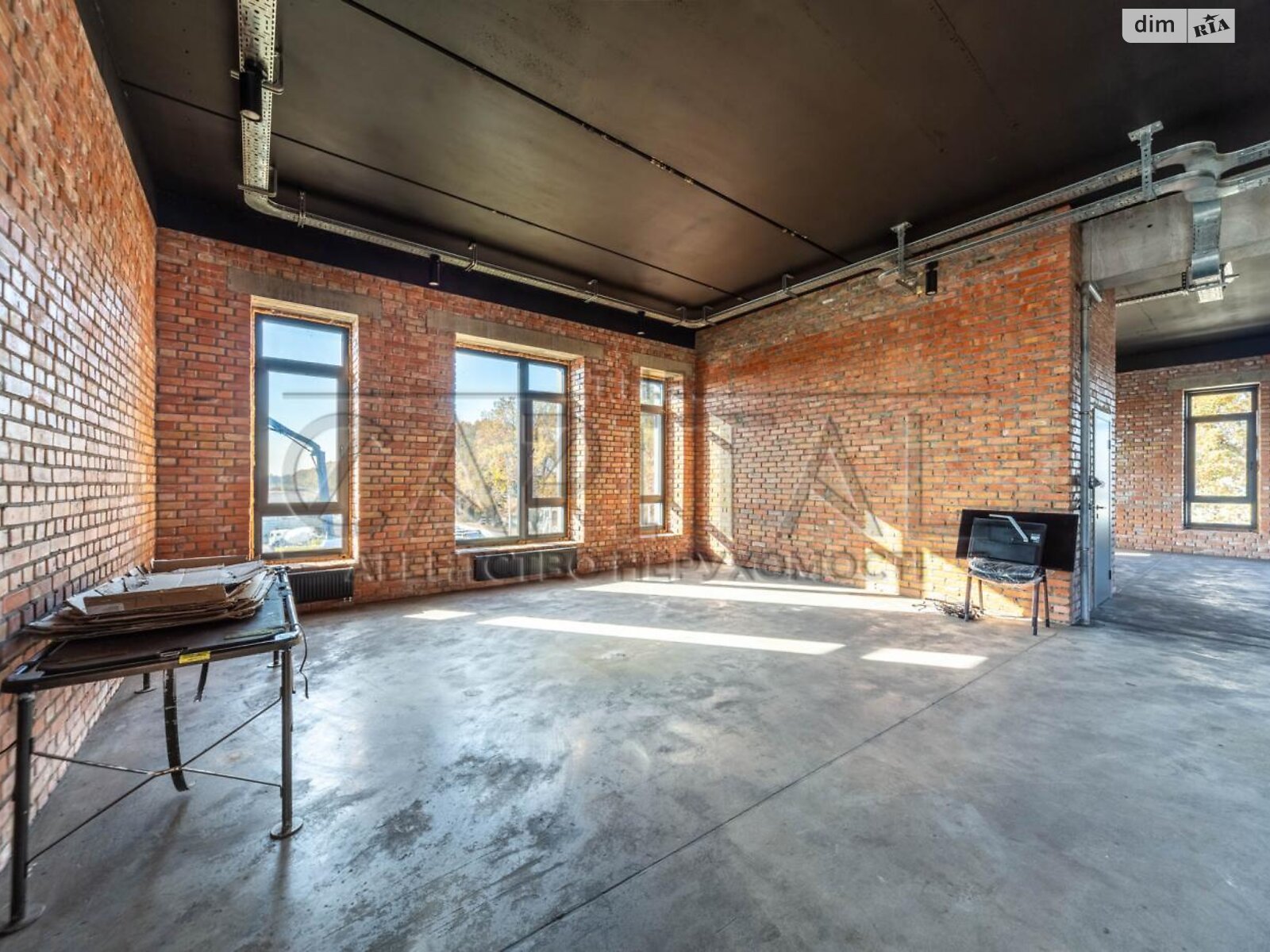 Оренда офісного приміщення в Софіївській Борщагівці, чорновола 18, приміщень - 1, поверх - 3 фото 1