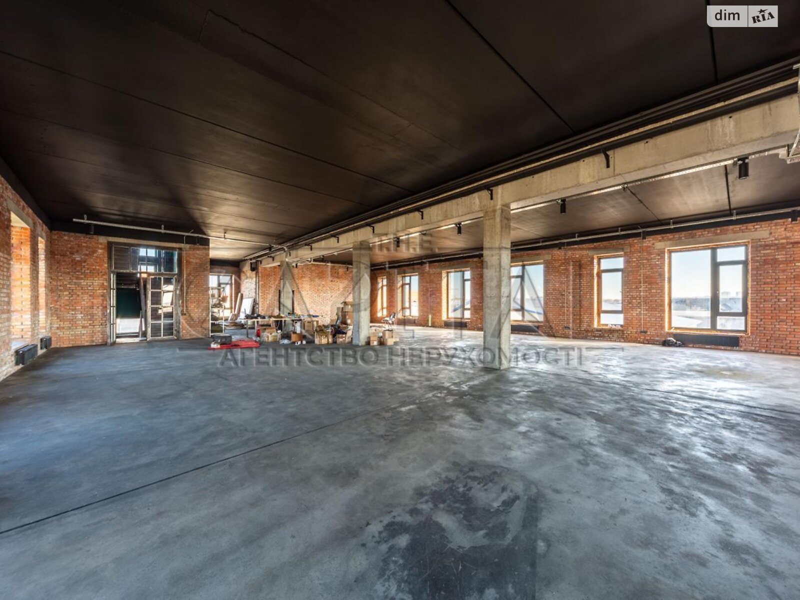 Оренда офісного приміщення в Софіївській Борщагівці, чорновола 18, приміщень - 1, поверх - 3 фото 1