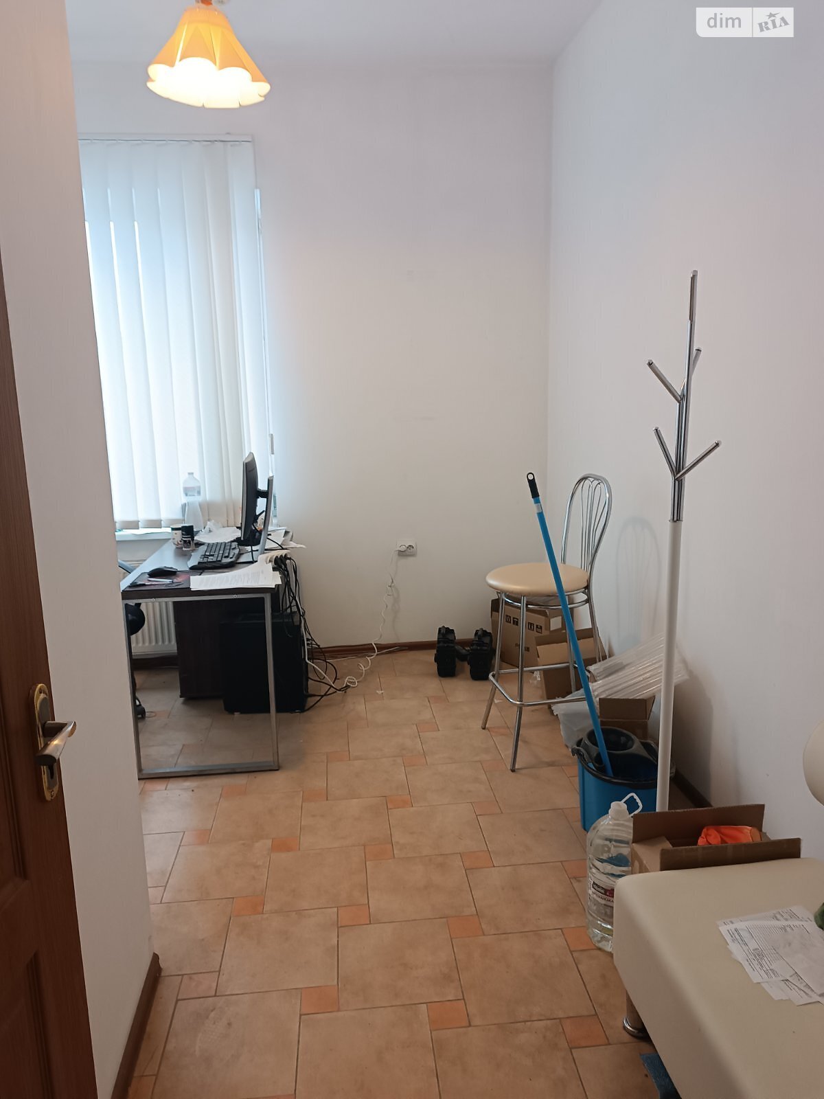 Аренда офисного помещения в Тернополе, Збаражская улица, помещений - 1, этаж - 2 фото 1