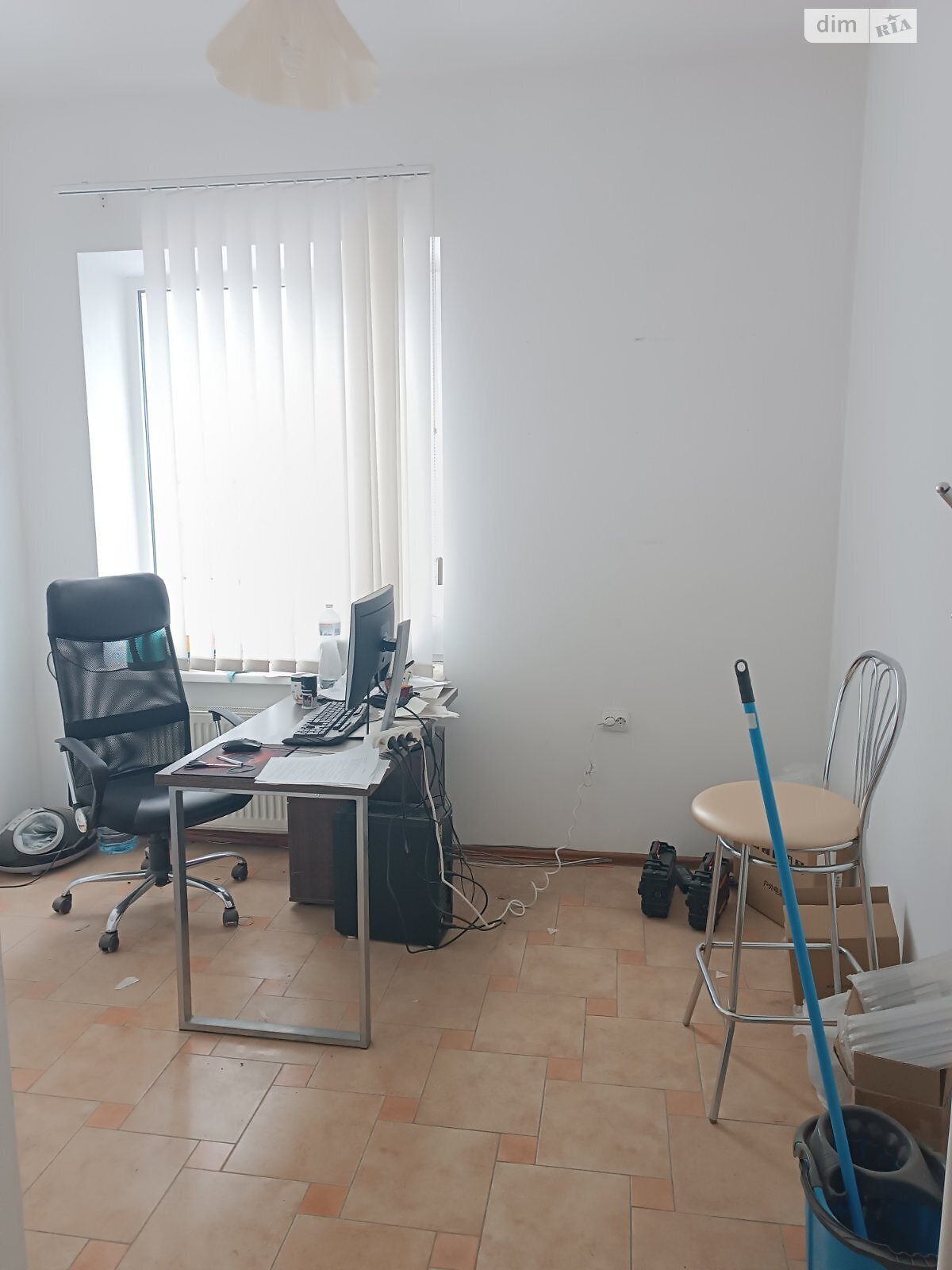 Аренда офисного помещения в Тернополе, Збаражская улица, помещений - 1, этаж - 2 фото 1