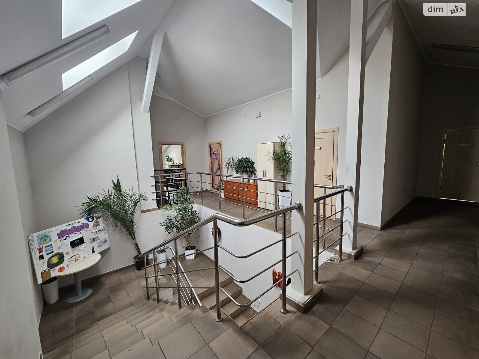 Аренда офисного помещения в Тернополе, Мазепы Гетмана улица, помещений - 17, этаж - 2 фото 1 Аренда офисного помещения в Тернополе, Мазепы Гетмана улица, помещений - 17, этаж - 2 фото 1