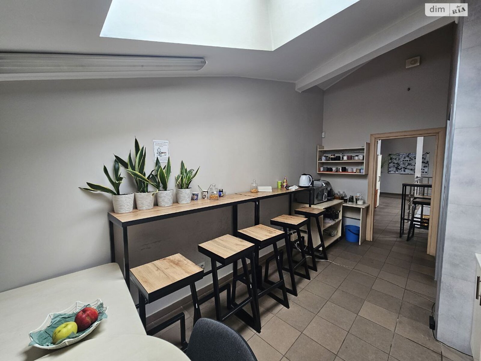 Аренда офисного помещения в Тернополе, Мазепы Гетмана улица, помещений - 17, этаж - 2 фото 1 Аренда офисного помещения в Тернополе, Мазепы Гетмана улица, помещений - 17, этаж - 2 фото 1