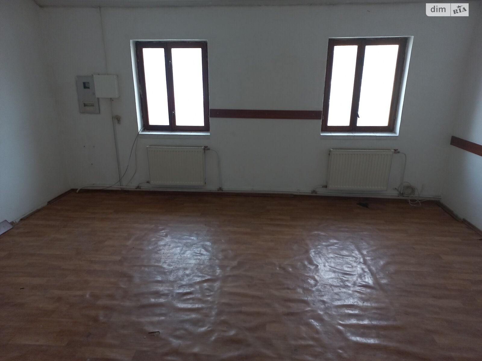 Аренда офисного помещения в Тернополе, Обьездная улица, помещений - 5, этаж - 1 фото 1