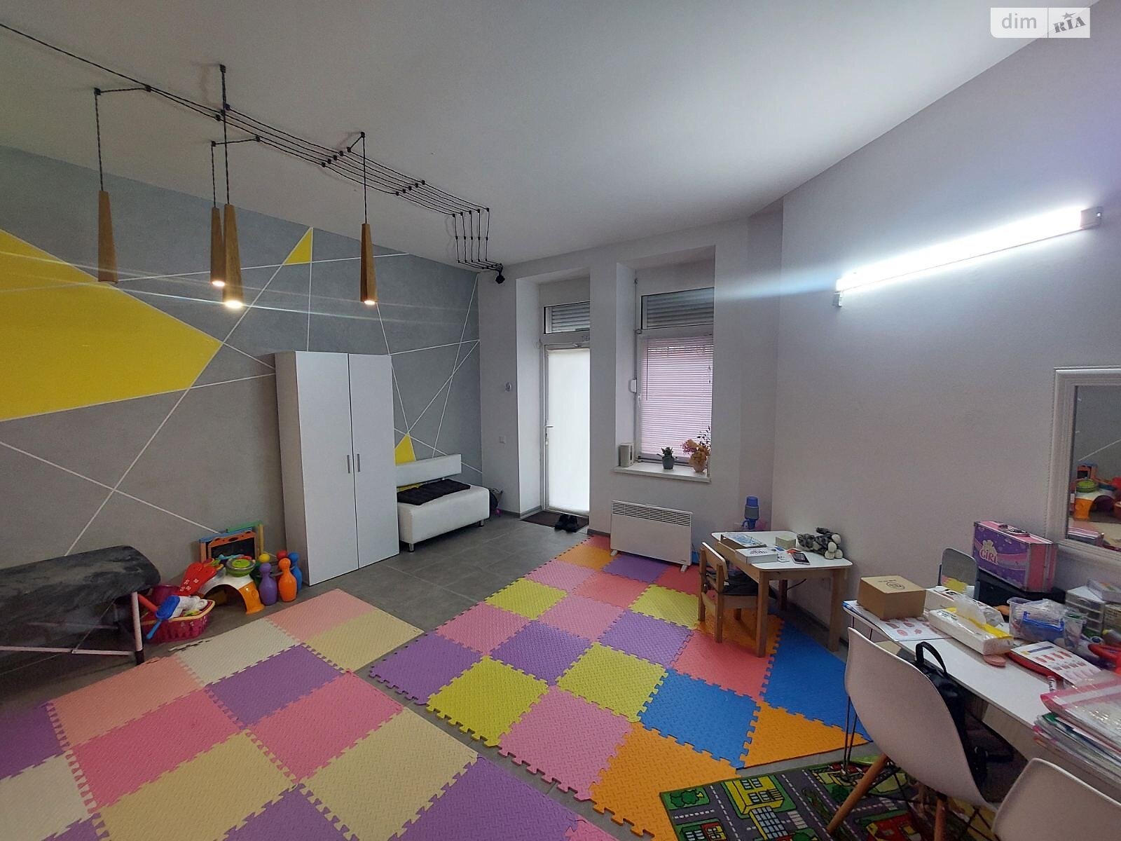 Оренда офісного приміщення в Тернополі, Євгена Коновальця вулиця, приміщень - 1, поверх - 1 фото 1 Оренда офісного приміщення в Тернополі, Євгена Коновальця вулиця, приміщень - 1, поверх - 1 фото 1