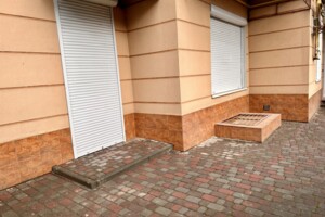 Аренда офисного помещения в Тернополе, Евгения Коновальца улица, помещений -, этаж - 1 фото 2