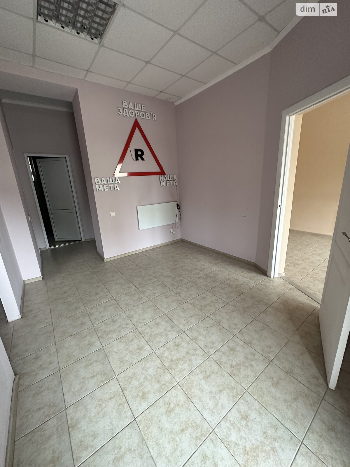 Аренда офисного помещения в Тернополе, Евгения Коновальца улица, помещений -, этаж - 1 фото 1