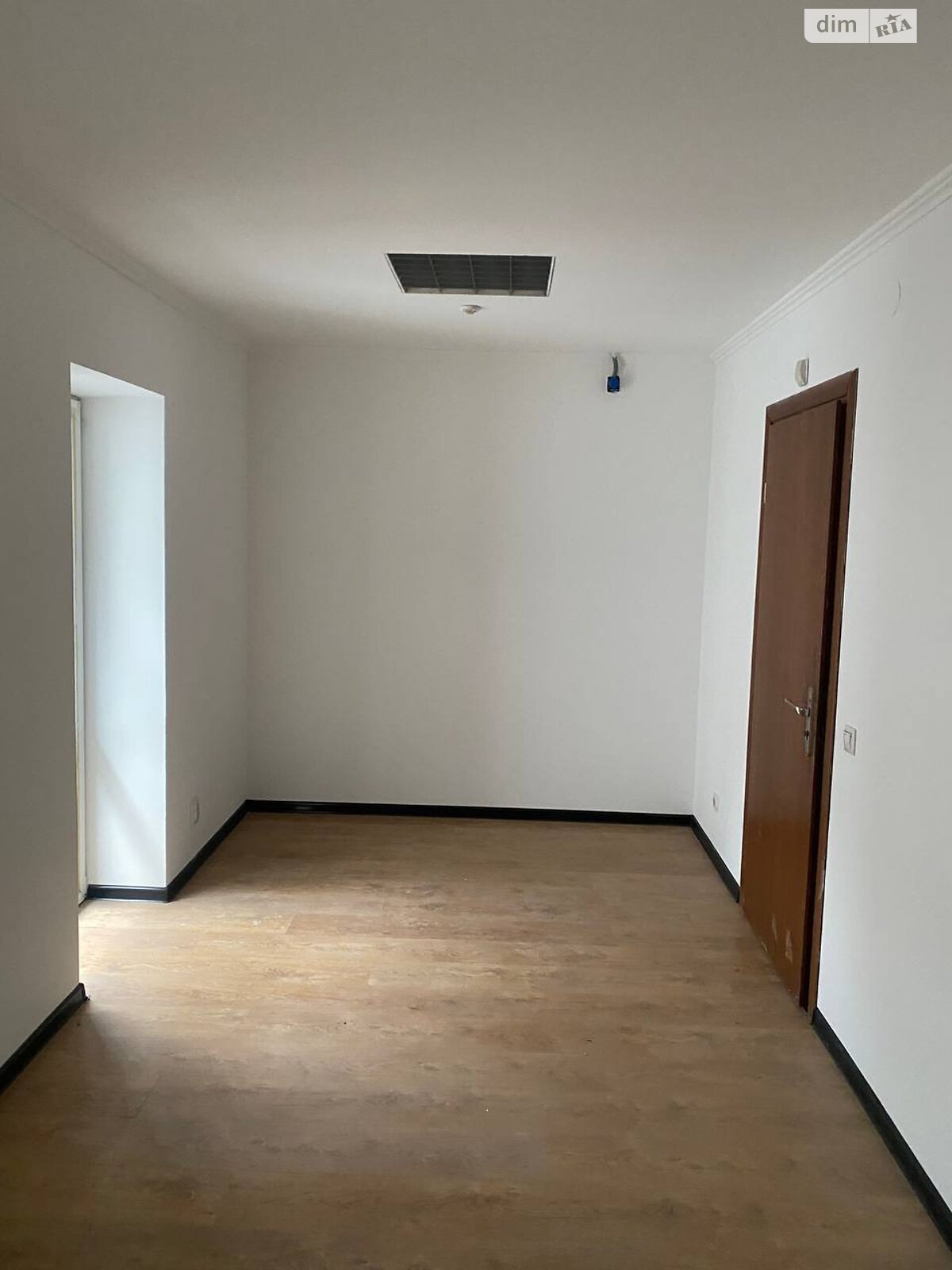 Оренда офісного приміщення в Тернополі, Цегельний провулок, приміщень - 4, поверх - 3 фото 1 Оренда офісного приміщення в Тернополі, Цегельний провулок, приміщень - 4, поверх - 3 фото 1