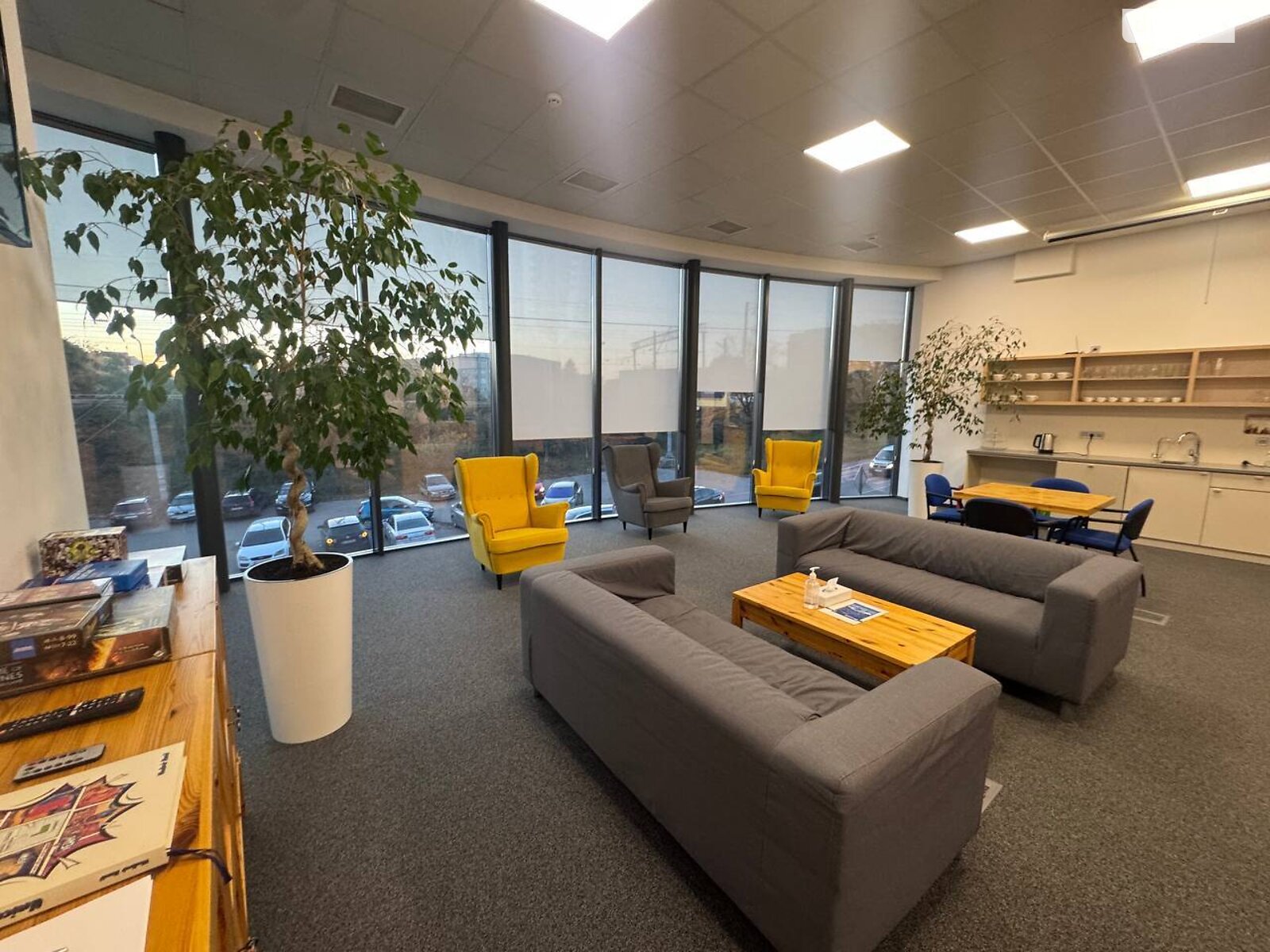 Оренда офісного приміщення в Тернополі, Бродівська вулиця, приміщень -, поверх - 2 фото 1 Оренда офісного приміщення в Тернополі, Бродівська вулиця, приміщень -, поверх - 2 фото 1