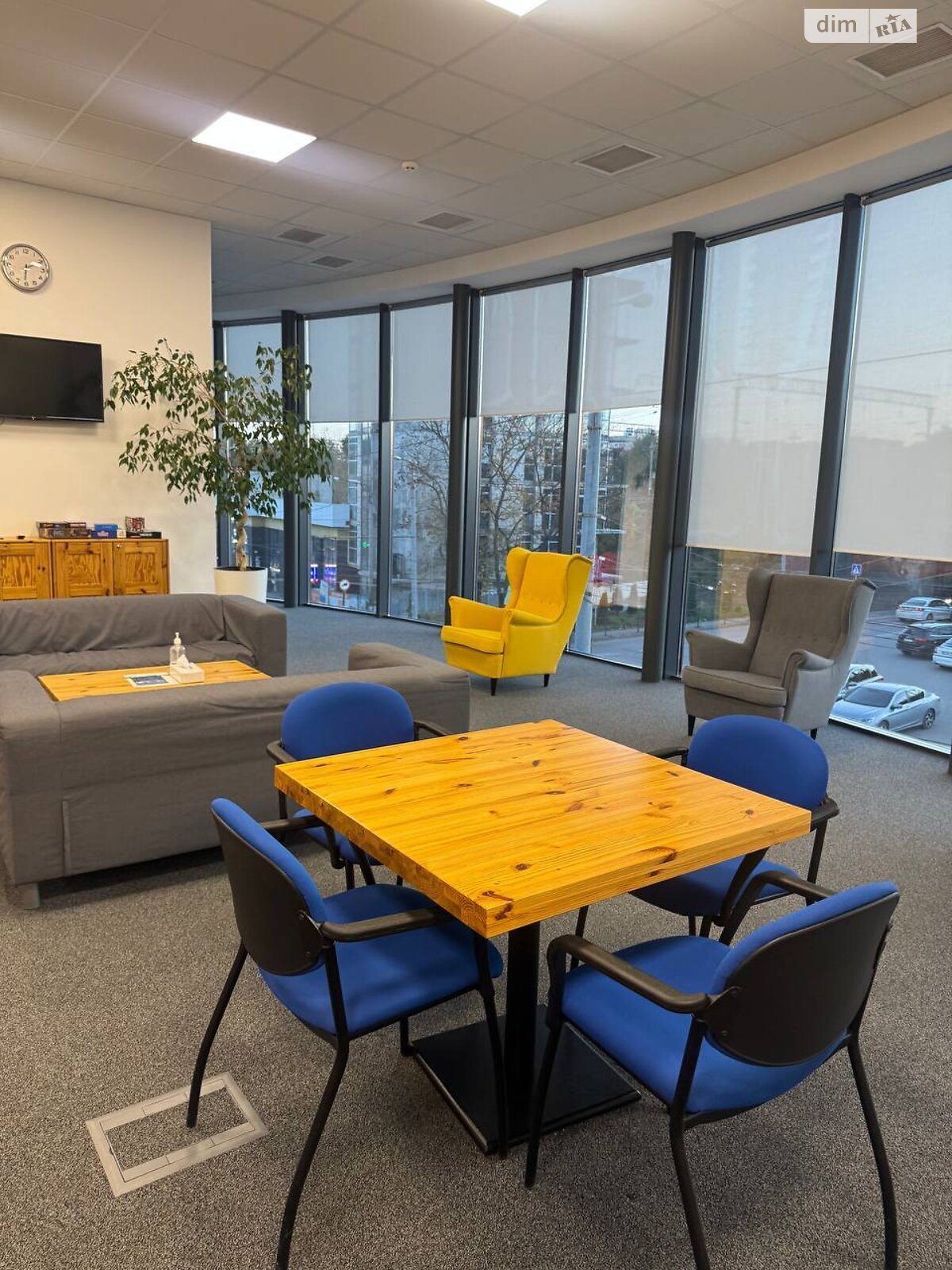 Оренда офісного приміщення в Тернополі, Бродівська вулиця, приміщень -, поверх - 2 фото 1 Оренда офісного приміщення в Тернополі, Бродівська вулиця, приміщень -, поверх - 2 фото 1