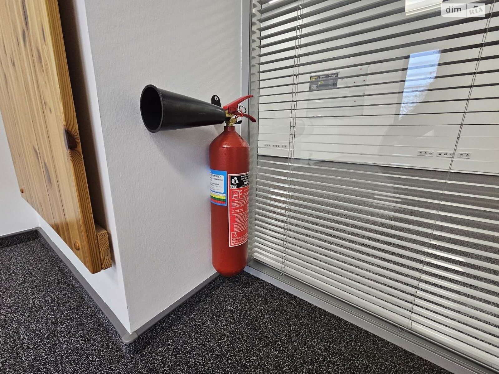 Аренда офисного помещения в Тернополе, Бродовская улица, помещений - 9, этаж - 2 фото 1 Аренда офисного помещения в Тернополе, Бродовская улица, помещений - 9, этаж - 2 фото 1