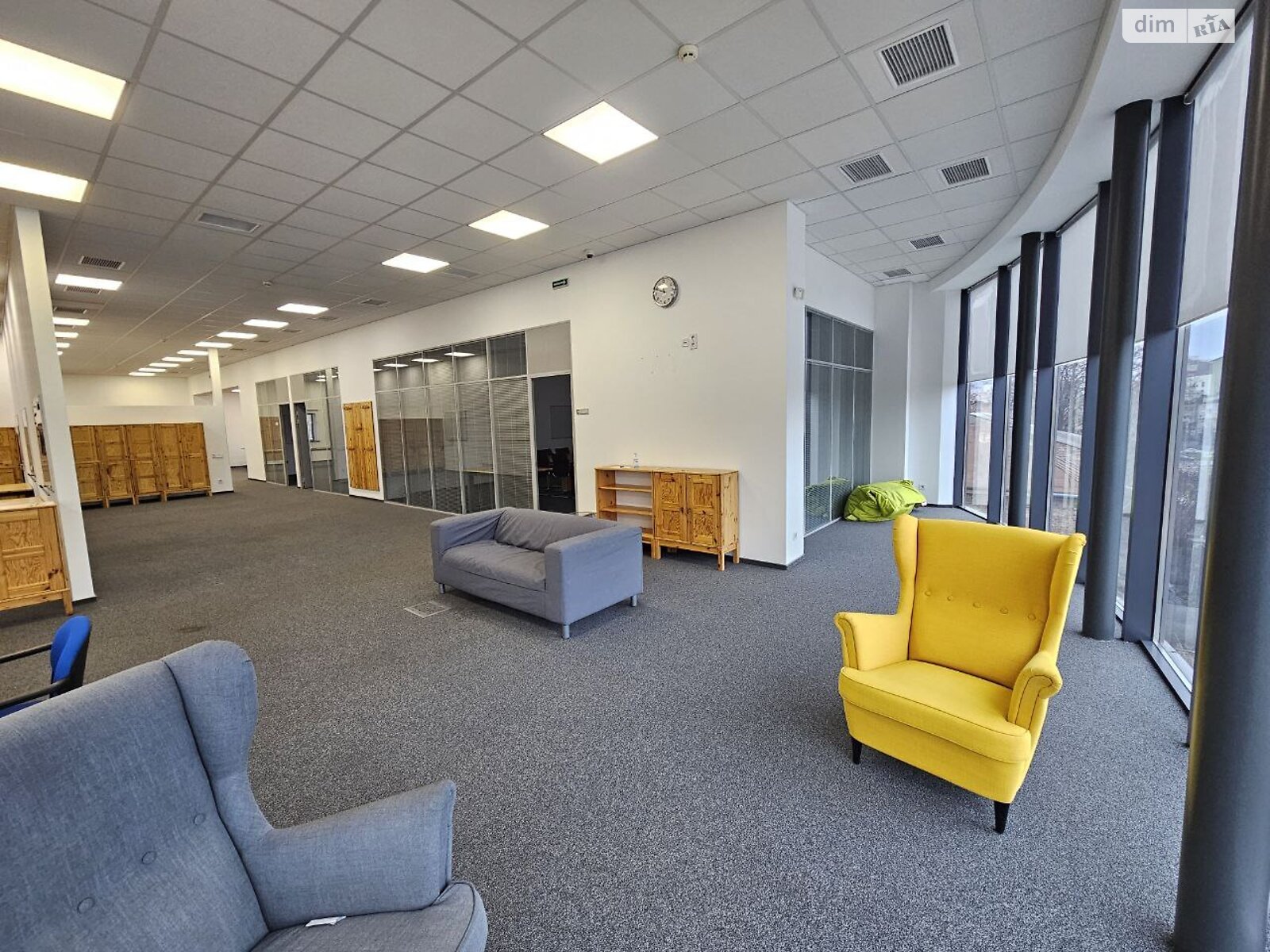 Аренда офисного помещения в Тернополе, Бродовская улица, помещений - 9, этаж - 2 фото 1 Аренда офисного помещения в Тернополе, Бродовская улица, помещений - 9, этаж - 2 фото 1