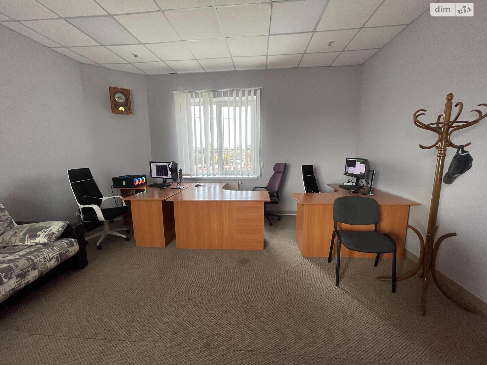Оренда офісного приміщення в Тернополі, Дубовецька вулиця, приміщень - 6, поверх - 2 фото 1 Оренда офісного приміщення в Тернополі, Дубовецька вулиця, приміщень - 6, поверх - 2 фото 1
