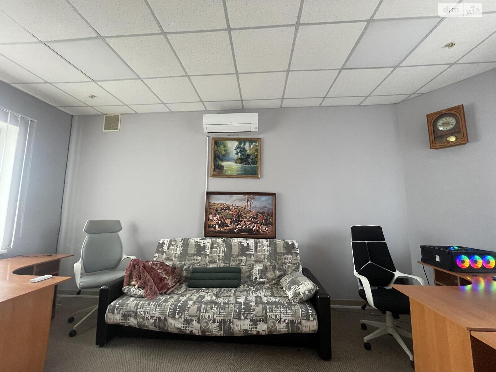 Оренда офісного приміщення в Тернополі, Дубовецька вулиця, приміщень - 3, поверх - 2 фото 1 Оренда офісного приміщення в Тернополі, Дубовецька вулиця, приміщень - 3, поверх - 2 фото 1