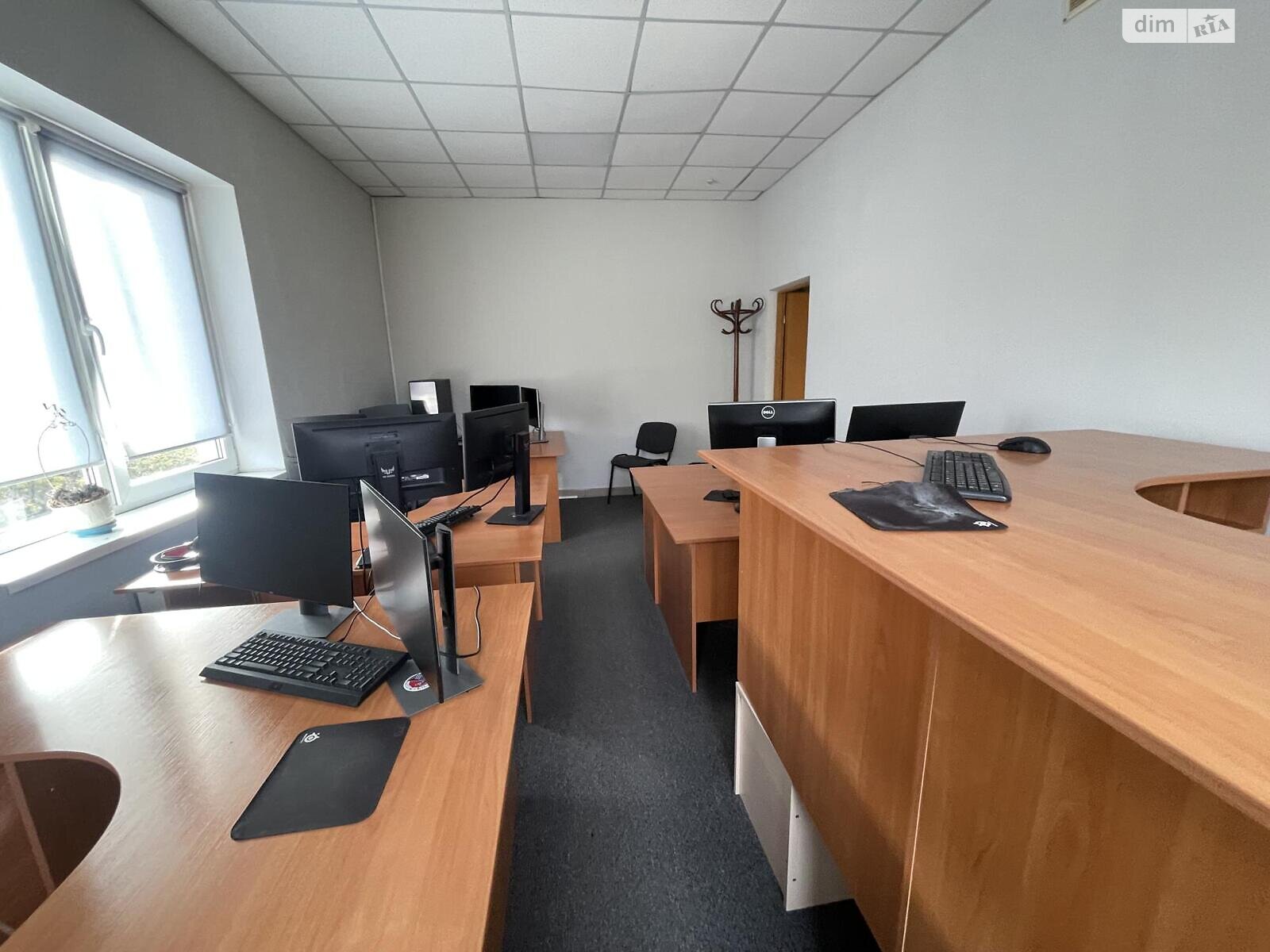 Оренда офісного приміщення в Тернополі, Дубовецька вулиця, приміщень - 6, поверх - 2 фото 1 Оренда офісного приміщення в Тернополі, Дубовецька вулиця, приміщень - 6, поверх - 2 фото 1