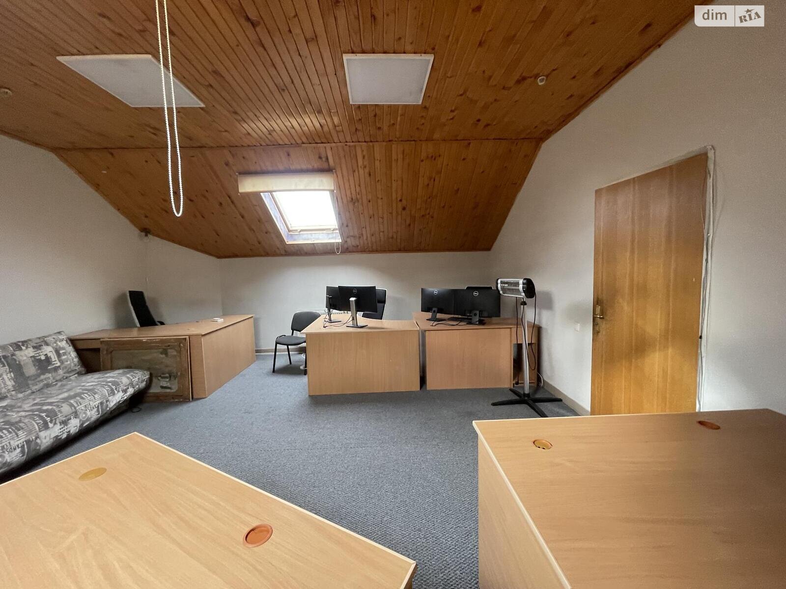 Оренда офісного приміщення в Тернополі, Дубовецька вулиця, приміщень - 6, поверх - 2 фото 1 Оренда офісного приміщення в Тернополі, Дубовецька вулиця, приміщень - 6, поверх - 2 фото 1