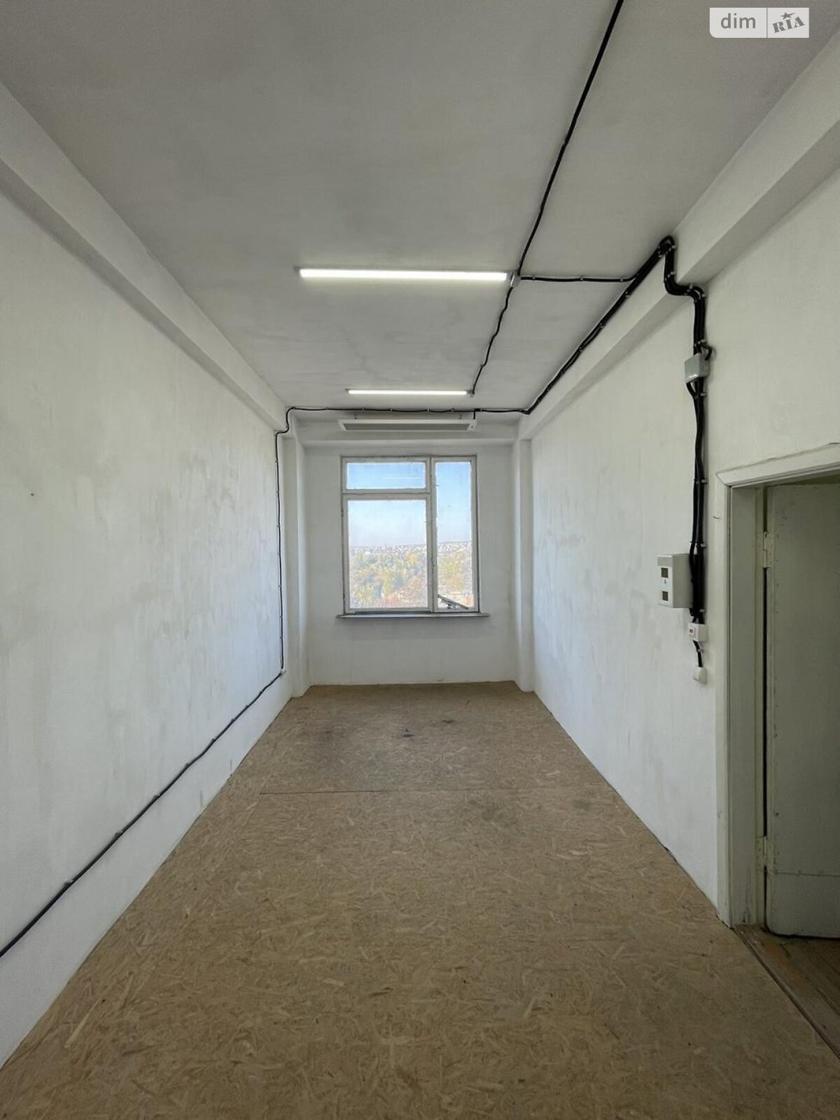 Аренда офисного помещения в Тернополе, Лукьяновича Дениса улица, помещений - 1, этаж - 4 фото 1 Аренда офисного помещения в Тернополе, Лукьяновича Дениса улица, помещений - 1, этаж - 4 фото 1