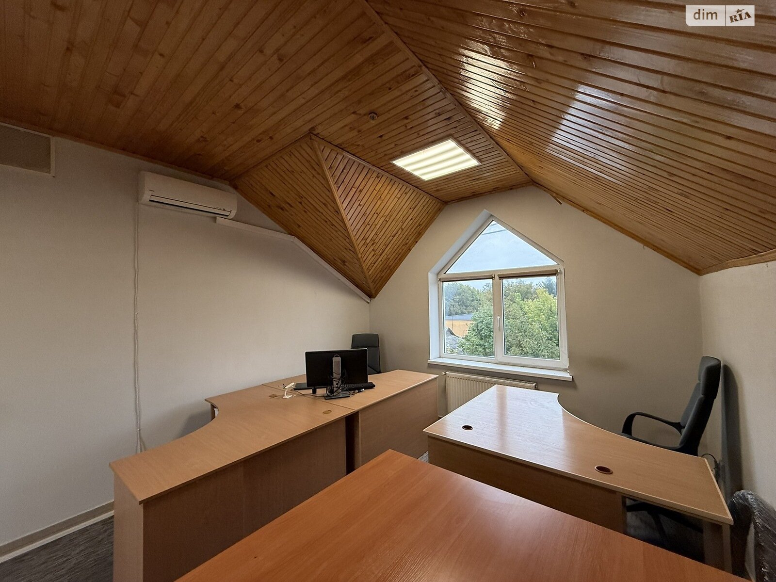 Оренда офісного приміщення в Тернополі, Дубовецька вулиця, приміщень - 6, поверх - 2 фото 1 Оренда офісного приміщення в Тернополі, Дубовецька вулиця, приміщень - 6, поверх - 2 фото 1