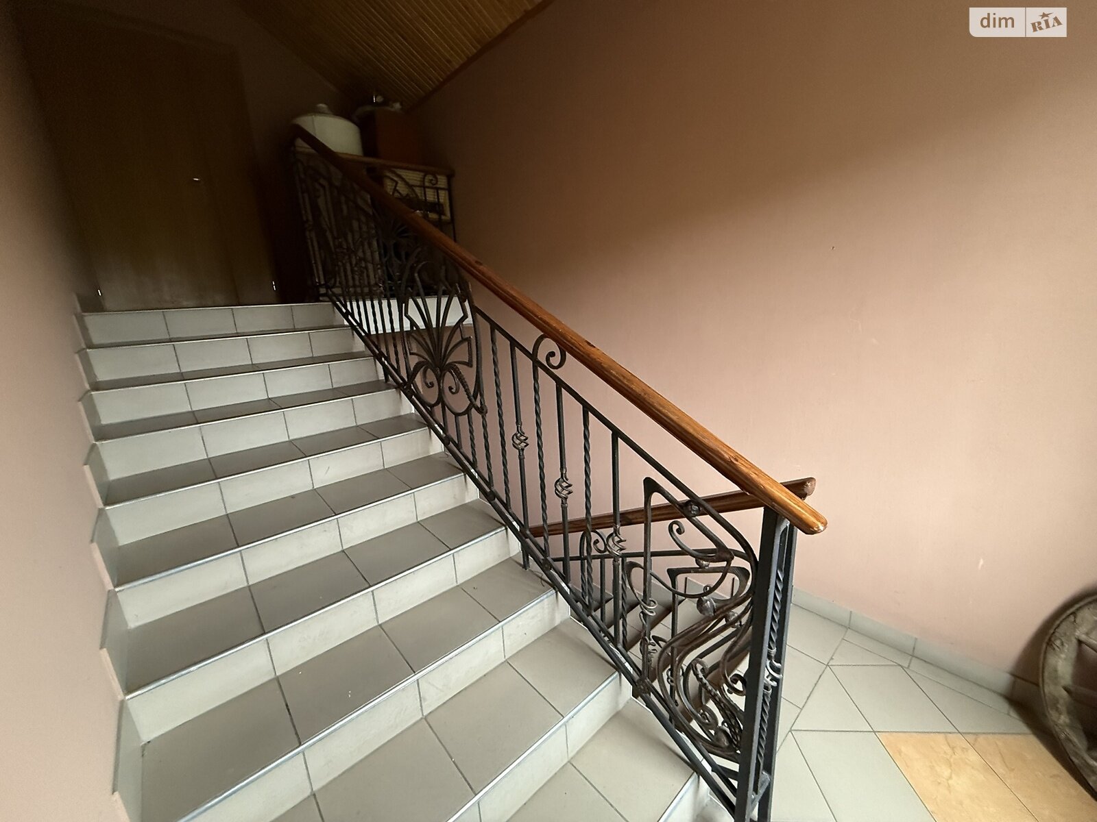 Оренда офісного приміщення в Тернополі, Дубовецька вулиця, приміщень - 6, поверх - 2 фото 1 Оренда офісного приміщення в Тернополі, Дубовецька вулиця, приміщень - 6, поверх - 2 фото 1