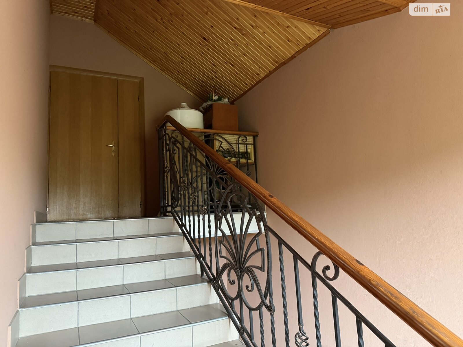 Оренда офісного приміщення в Тернополі, Дубовецька вулиця, приміщень - 6, поверх - 2 фото 1 Оренда офісного приміщення в Тернополі, Дубовецька вулиця, приміщень - 6, поверх - 2 фото 1