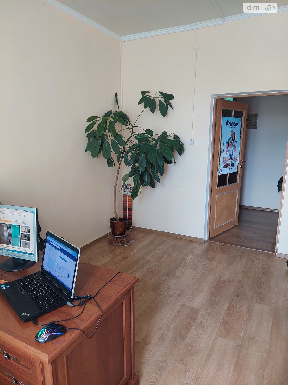 Аренда офисного помещения в Тернополе, Хмельницкого Богдана улица 18, помещений - 1, этаж - 2 фото 1