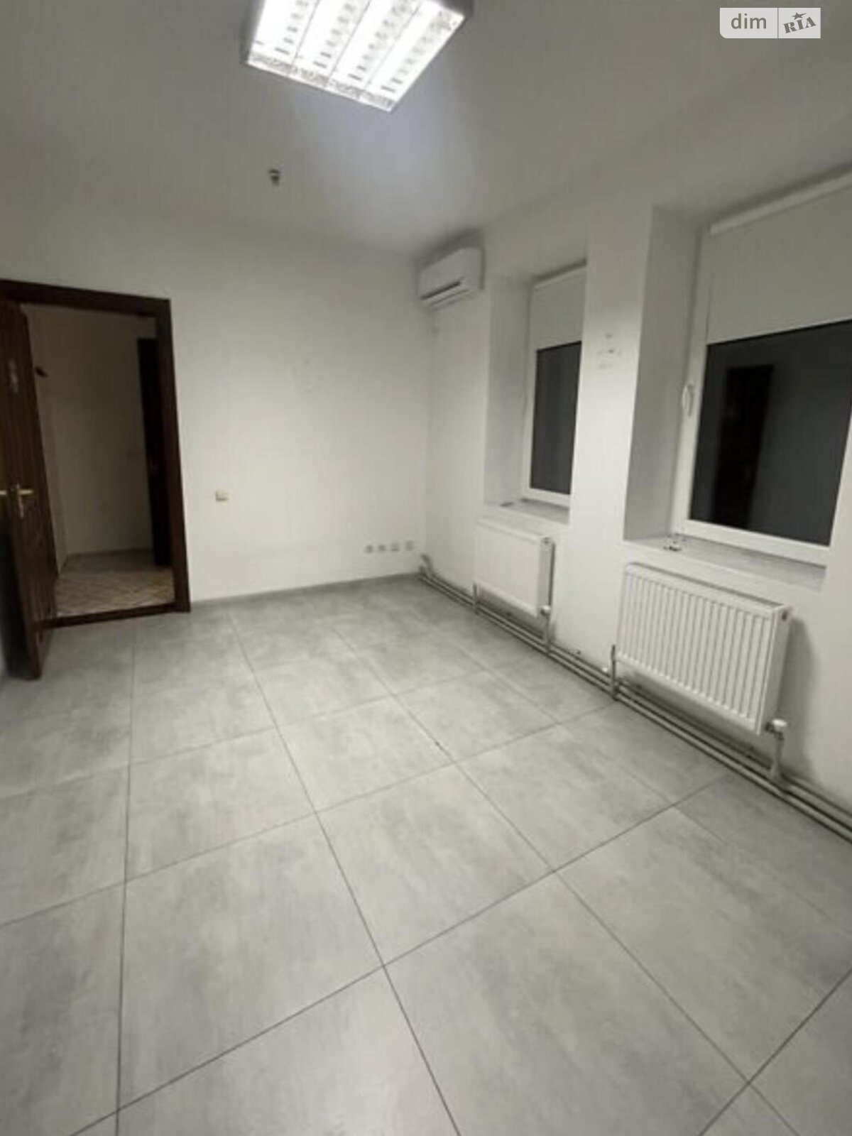 Аренда офисного помещения в Тернополе, Хмельницкого Богдана улица, помещений - 1, этаж - 3 фото 1 Аренда офисного помещения в Тернополе, Хмельницкого Богдана улица, помещений - 1, этаж - 3 фото 1