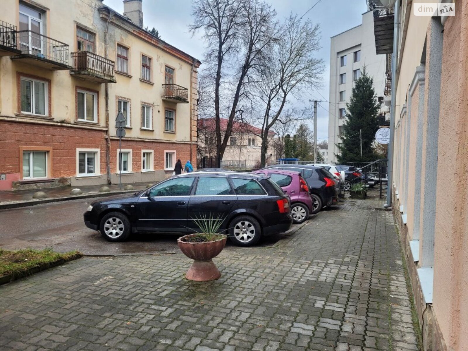 Аренда офисного помещения в Тернополе, Каминная улица, помещений -, этаж - 1 фото 1