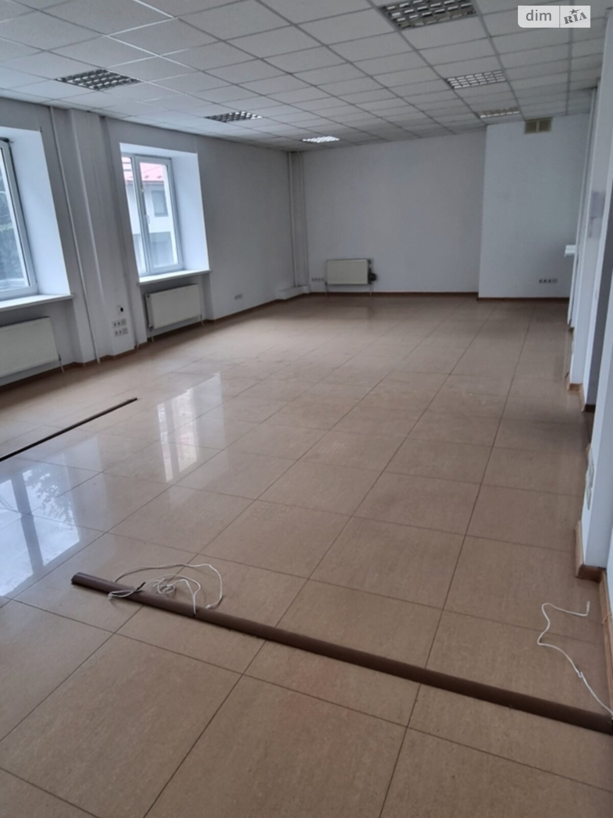 Оренда офісного приміщення в Тернополі, Крушельницької Соломії вулиця 18, приміщень -, поверх - 2 фото 1 Оренда офісного приміщення в Тернополі, Крушельницької Соломії вулиця 18, приміщень -, поверх - 2 фото 1