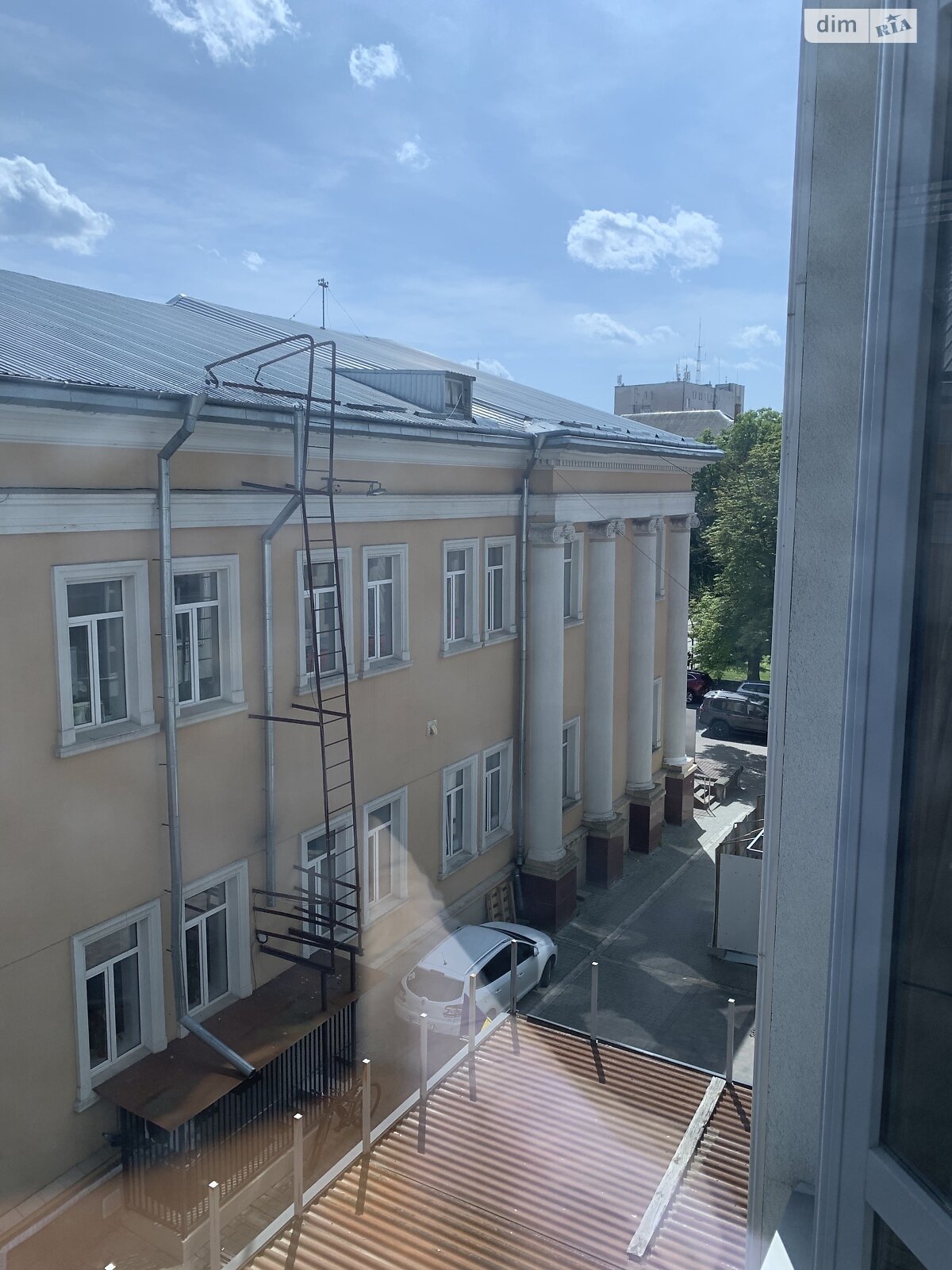 Оренда офісного приміщення в Тернополі, Кульчицької вулиця 2а, приміщень - 1, поверх - 3 фото 1 Оренда офісного приміщення в Тернополі, Кульчицької вулиця 2а, приміщень - 1, поверх - 3 фото 1